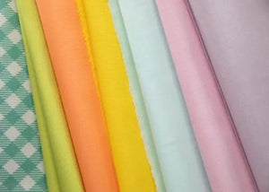 Quilt Kit Spring Tulip Table Runner with assorted pastel fabrics