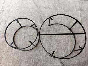 Villohome round nesting coffee tables, set of 2, black metal frames on a light rug