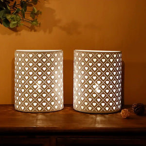 Set of 2 8-inch heart-shaped white wall sconces, battery-operated, by JHY DESIGN