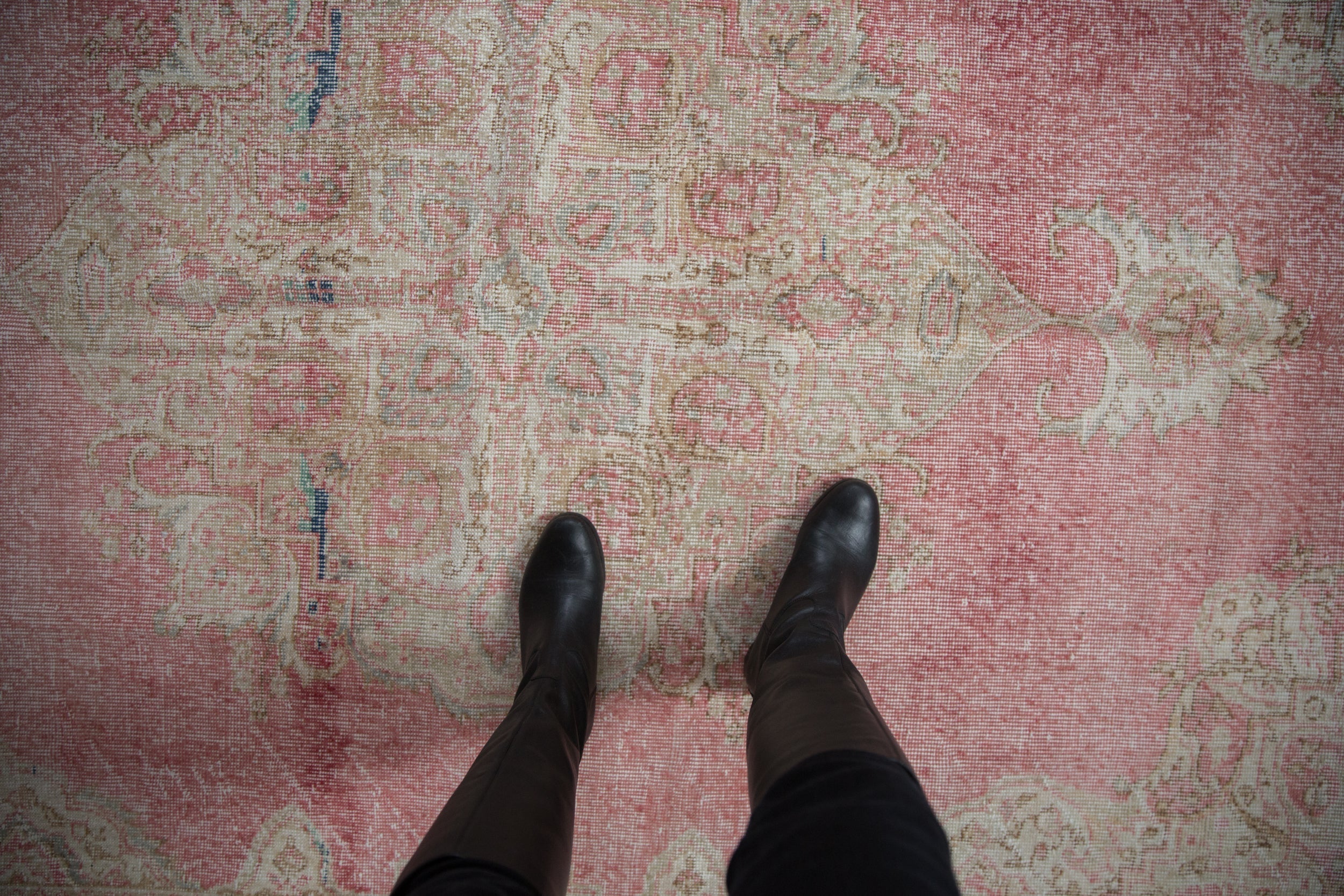 7x10.5 Vintage Distressed Sparta Carpet