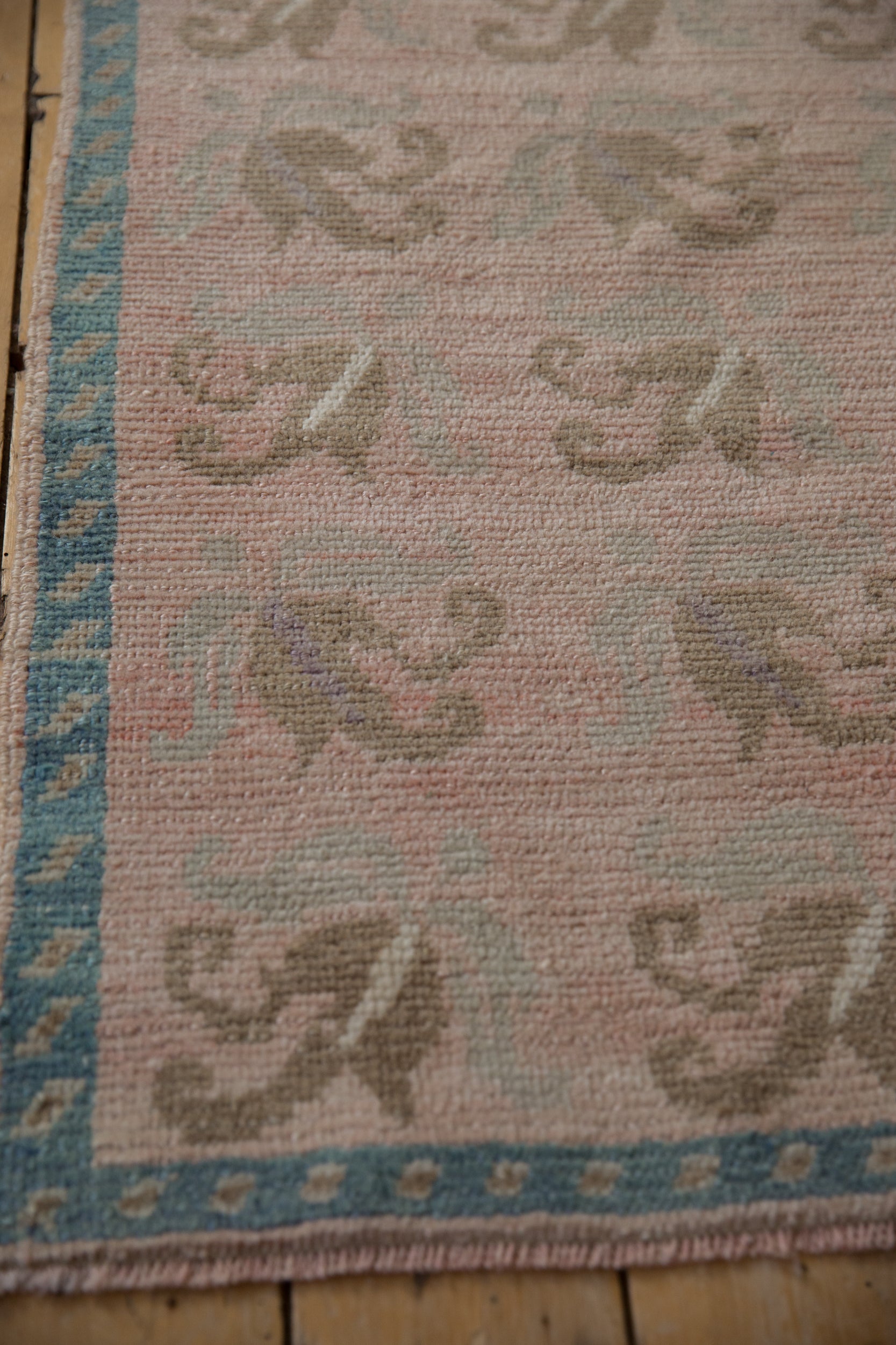 2.5x4.5 Vintage Distressed Oushak Rug