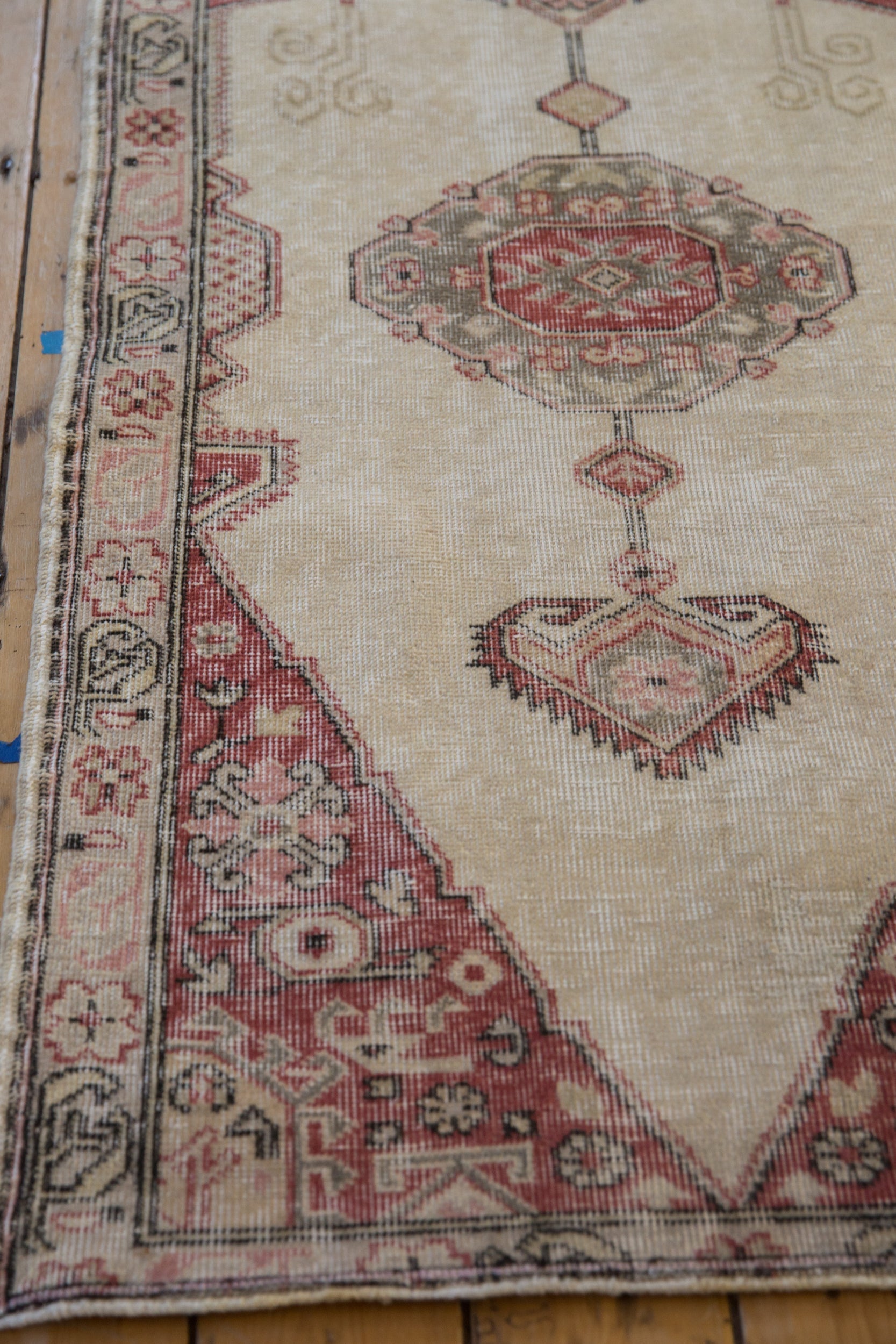 2.5x11 Vintage Distressed Sparta Rug Runner