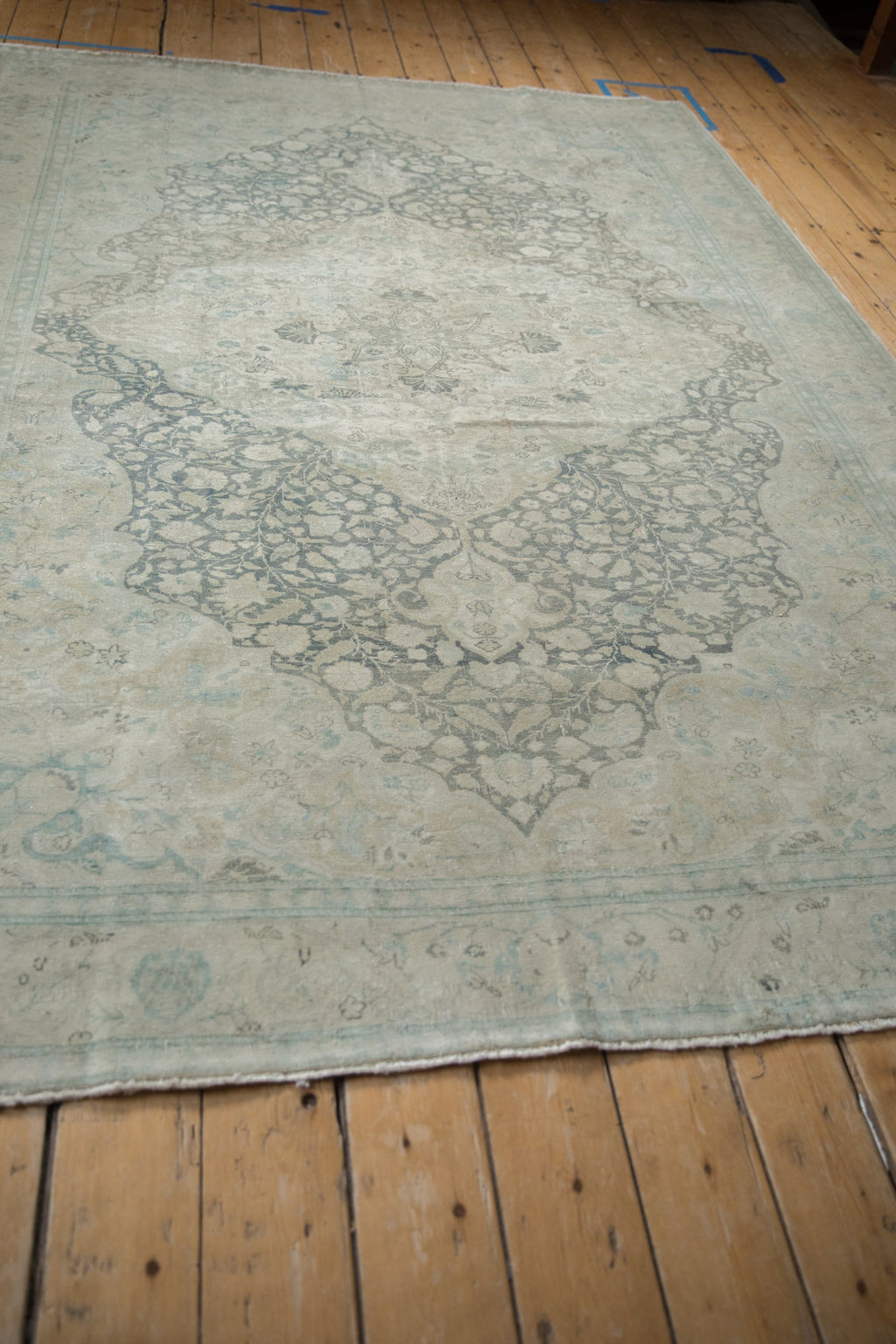 6.5x9.5 Vintage Distressed Kayseri Carpet