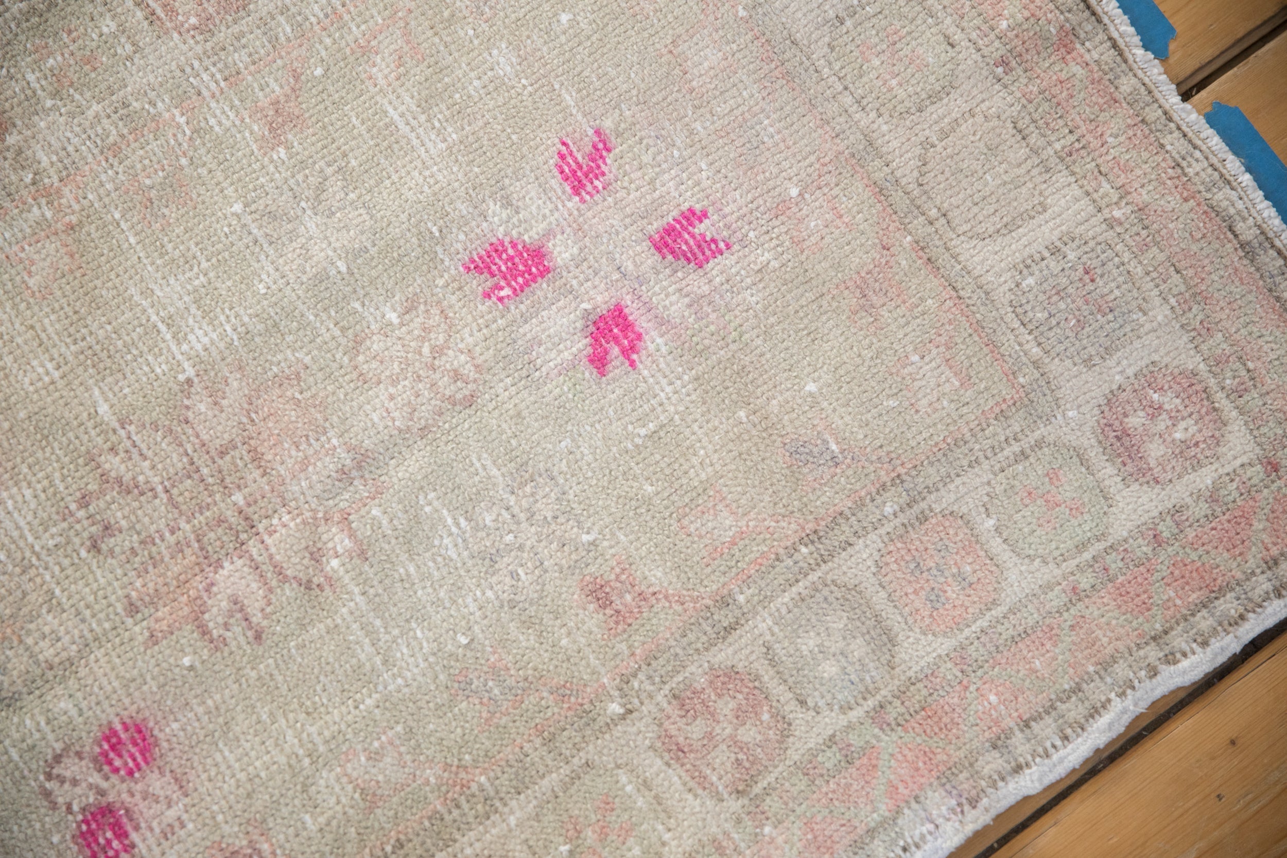 2.5x4.5 Vintage Distressed Oushak Rug