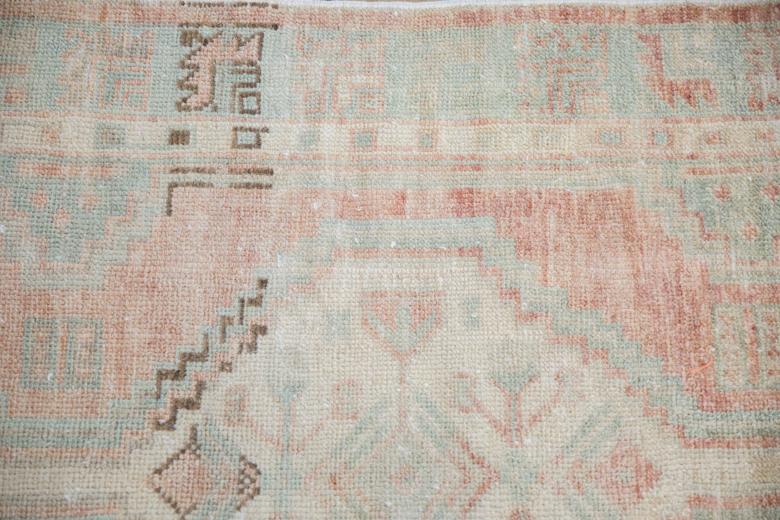 2.5x4.5 Vintage Distressed Oushak Rug