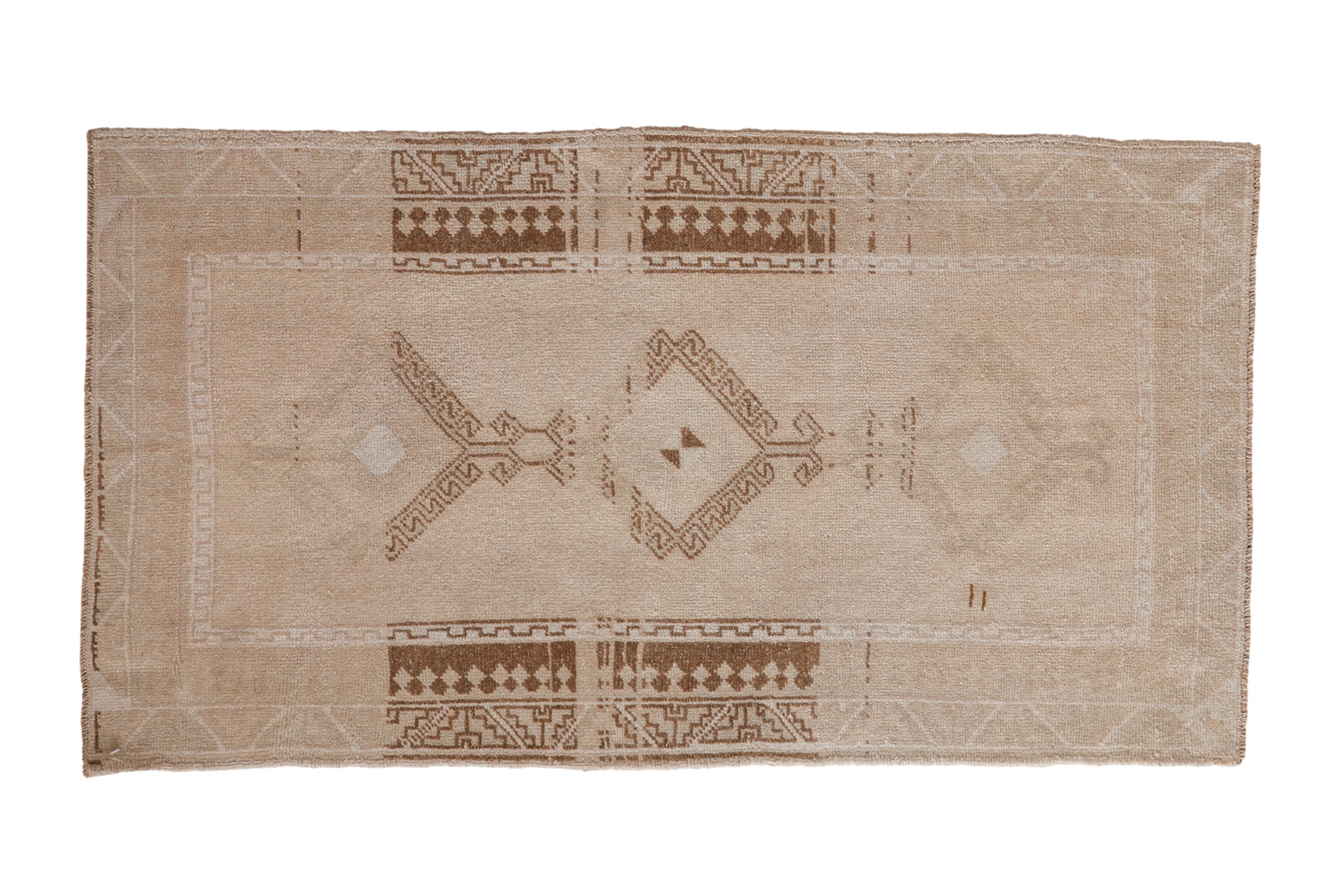 2.5x4.5 Vintage Distressed Malatya Rug