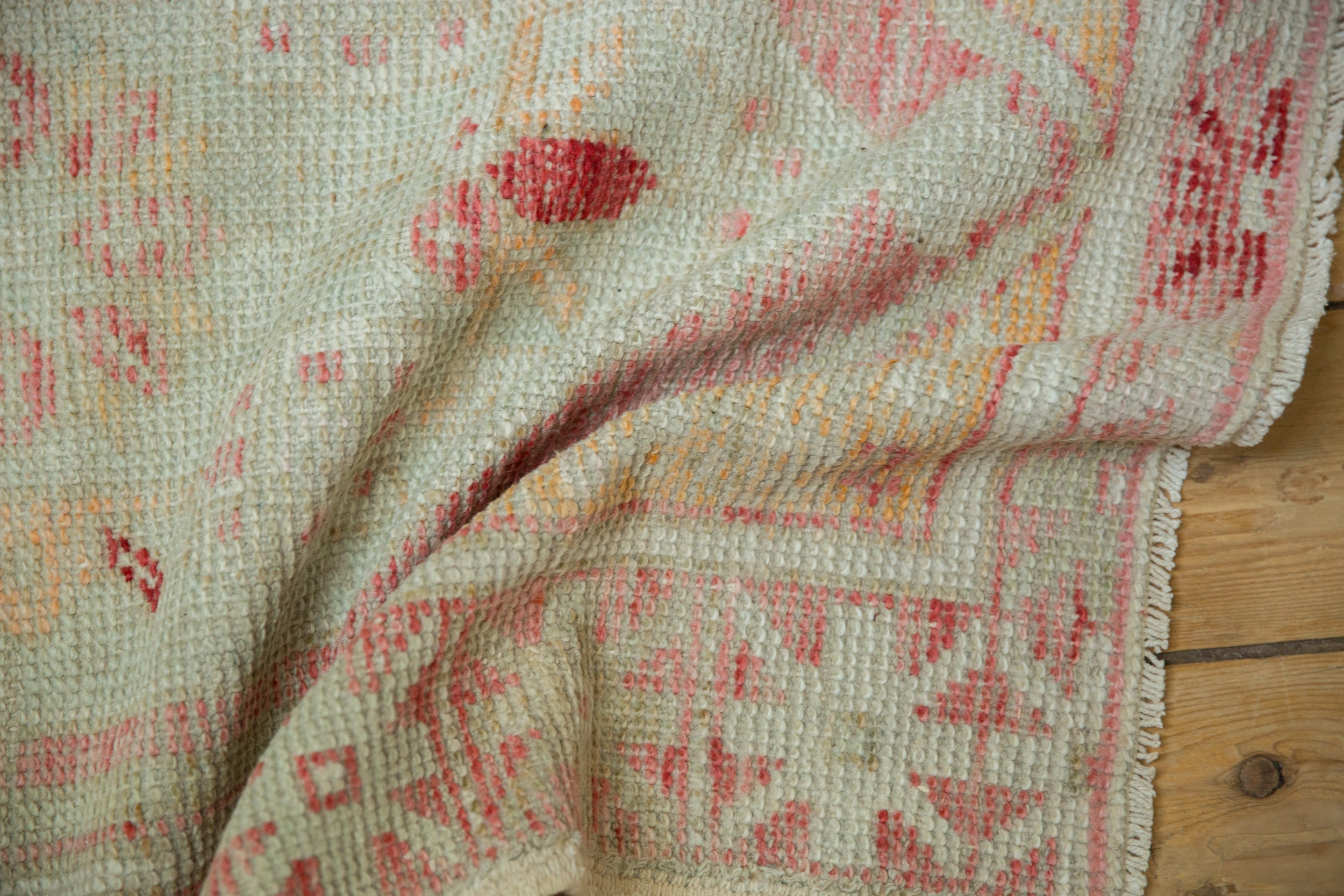 2.5x4 Vintage Distressed Oushak Rug