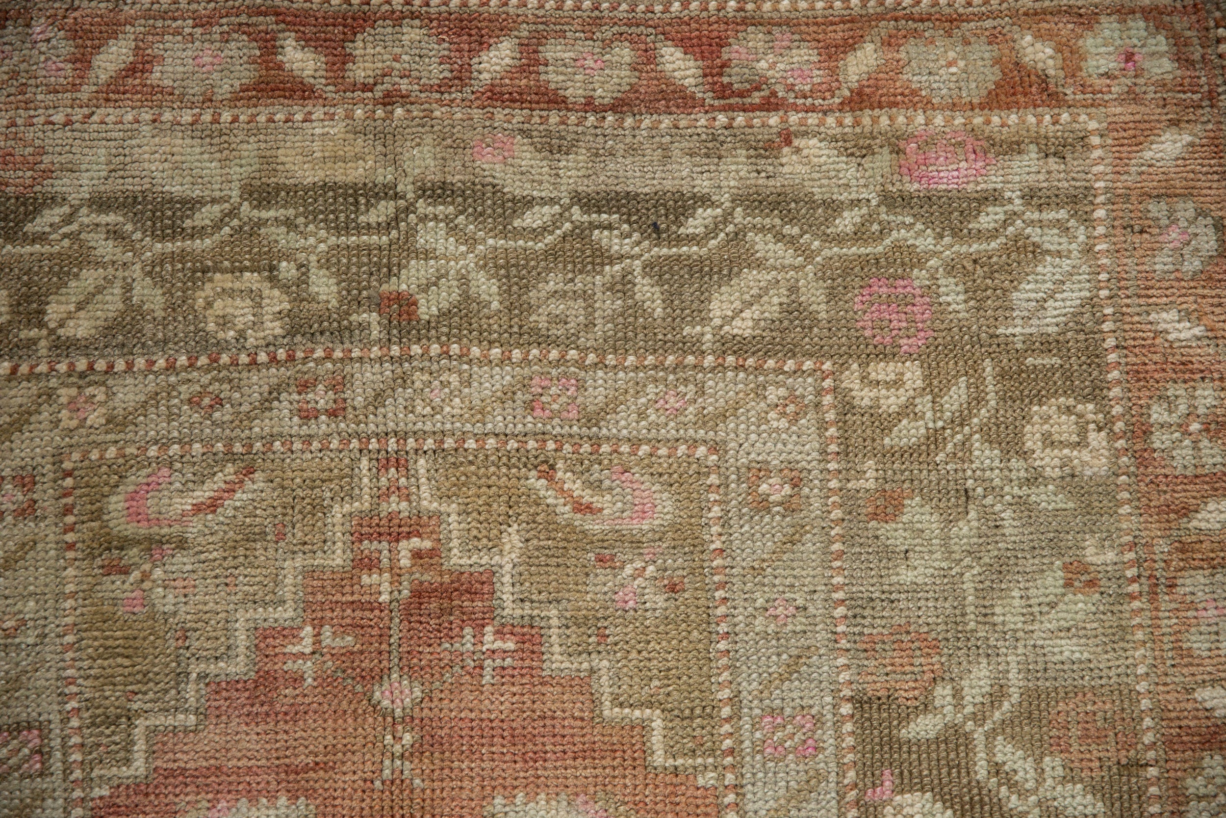 3x4 Vintage Distressed Melas Square Rug