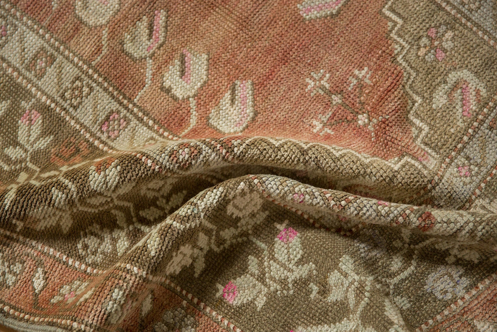 3x4 Vintage Distressed Melas Square Rug