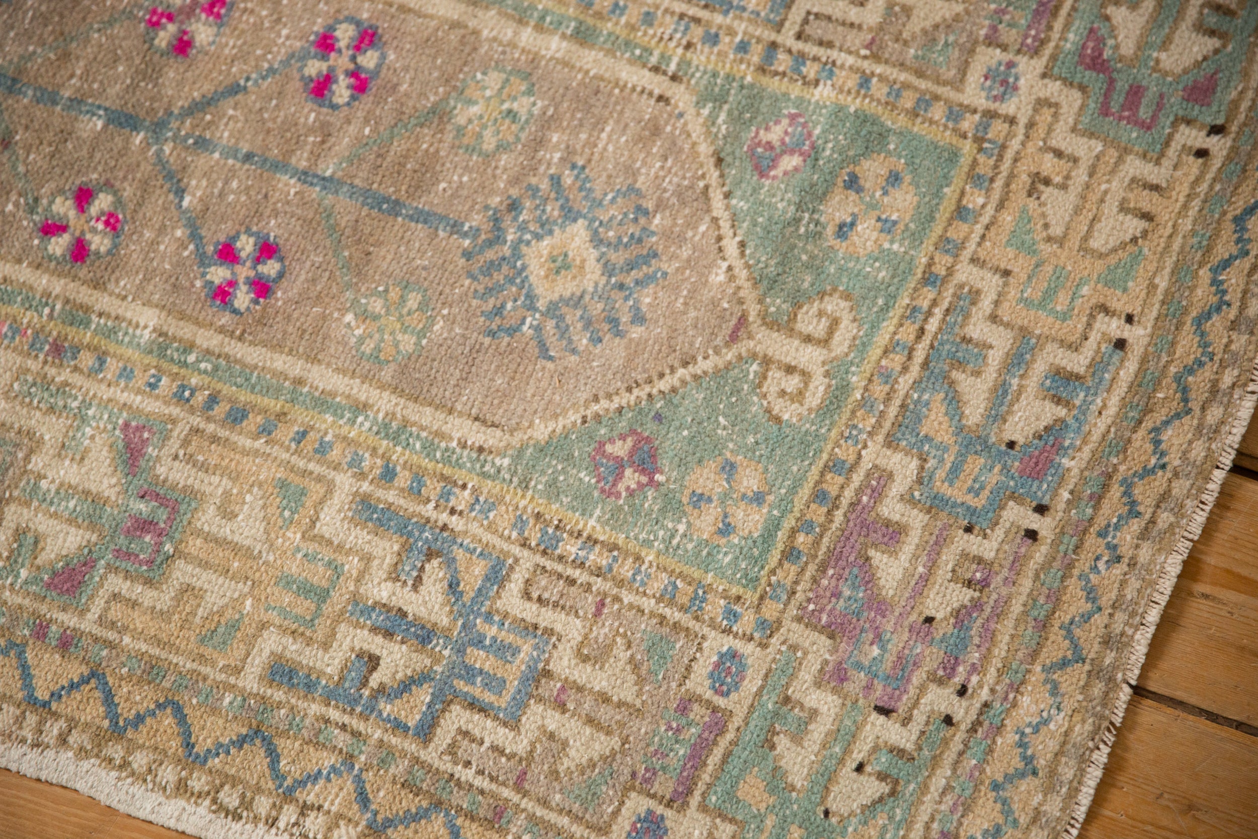 2.5x4.5 Vintage Distressed Oushak Rug