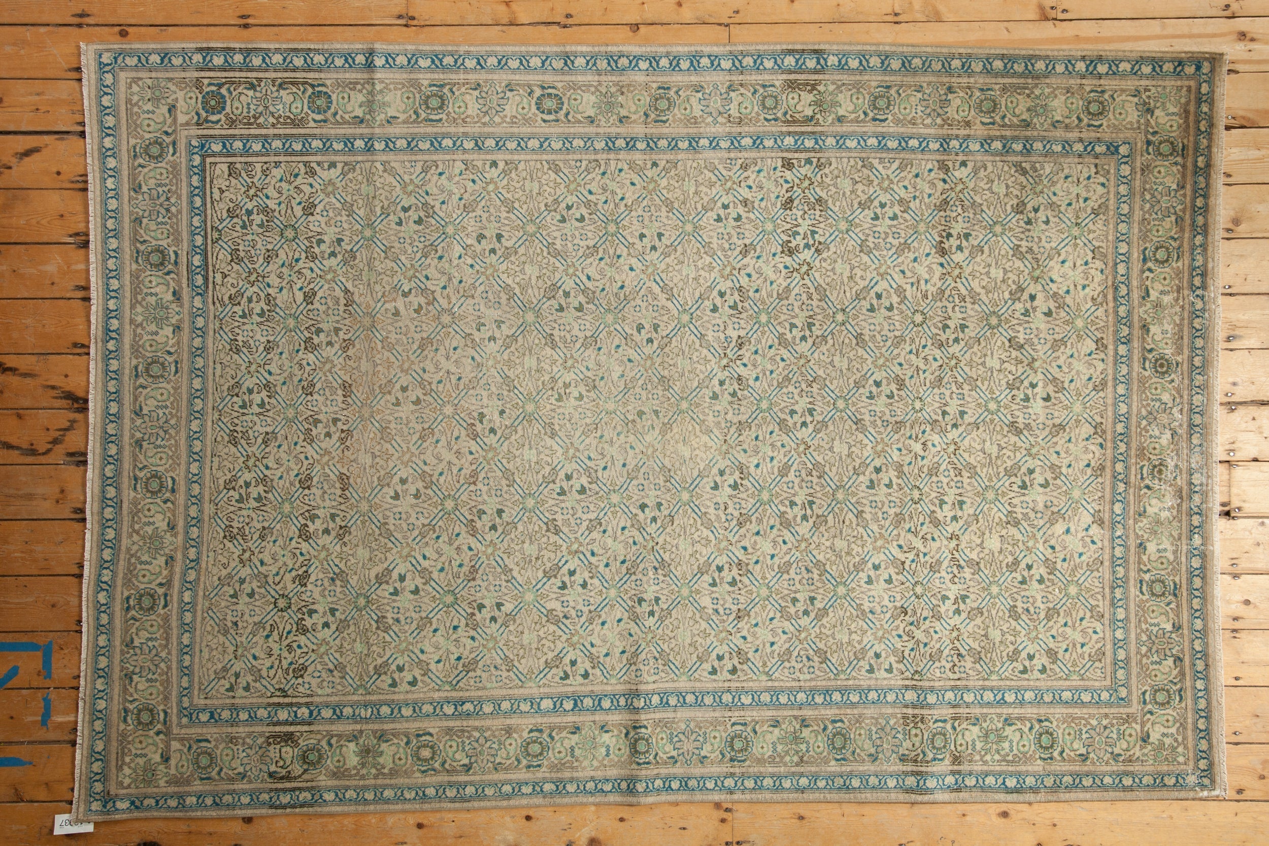 6.5x9.5 Vintage Distressed Sparta Carpet