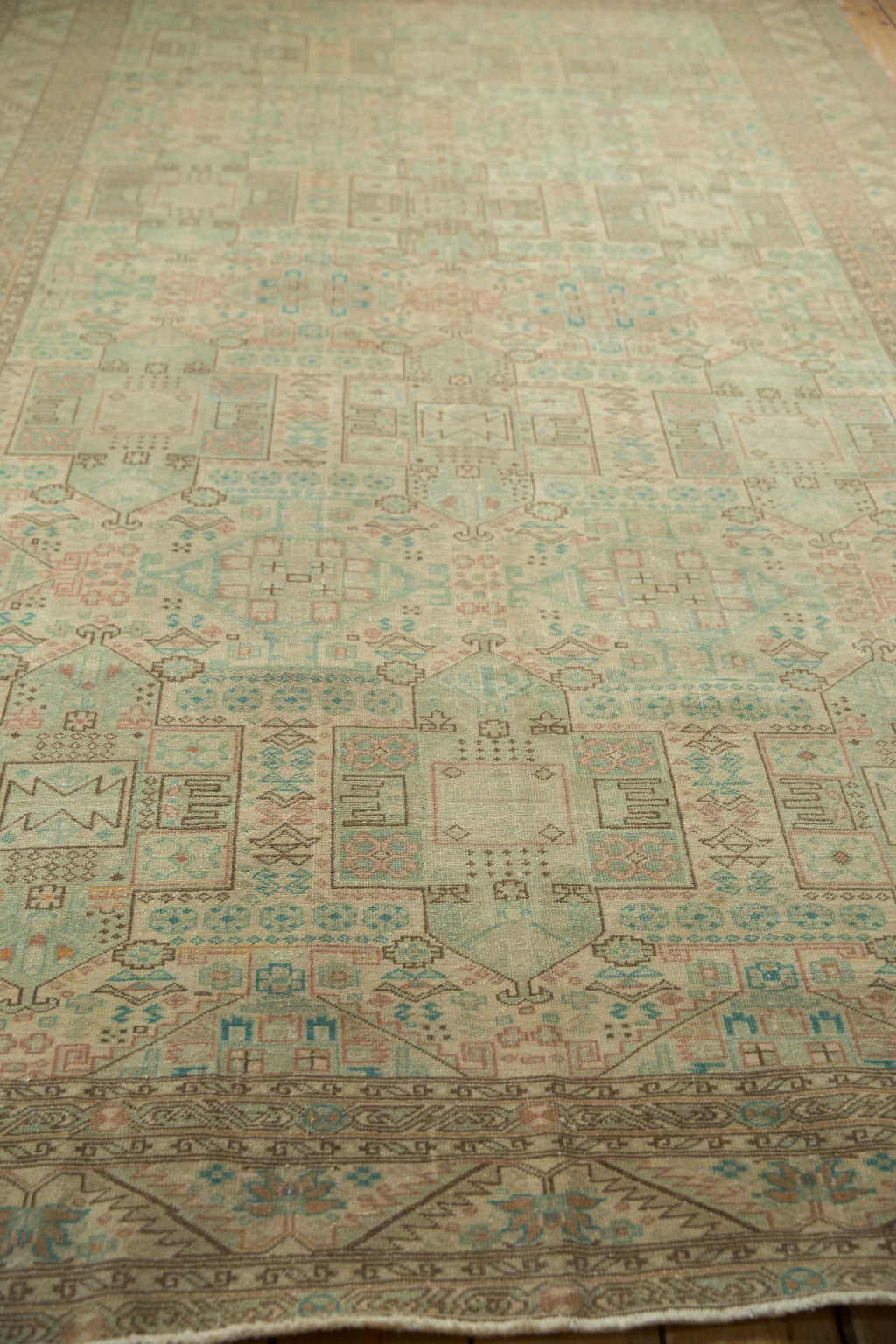 6.5x9.5 Vintage Distressed Sparta Carpet