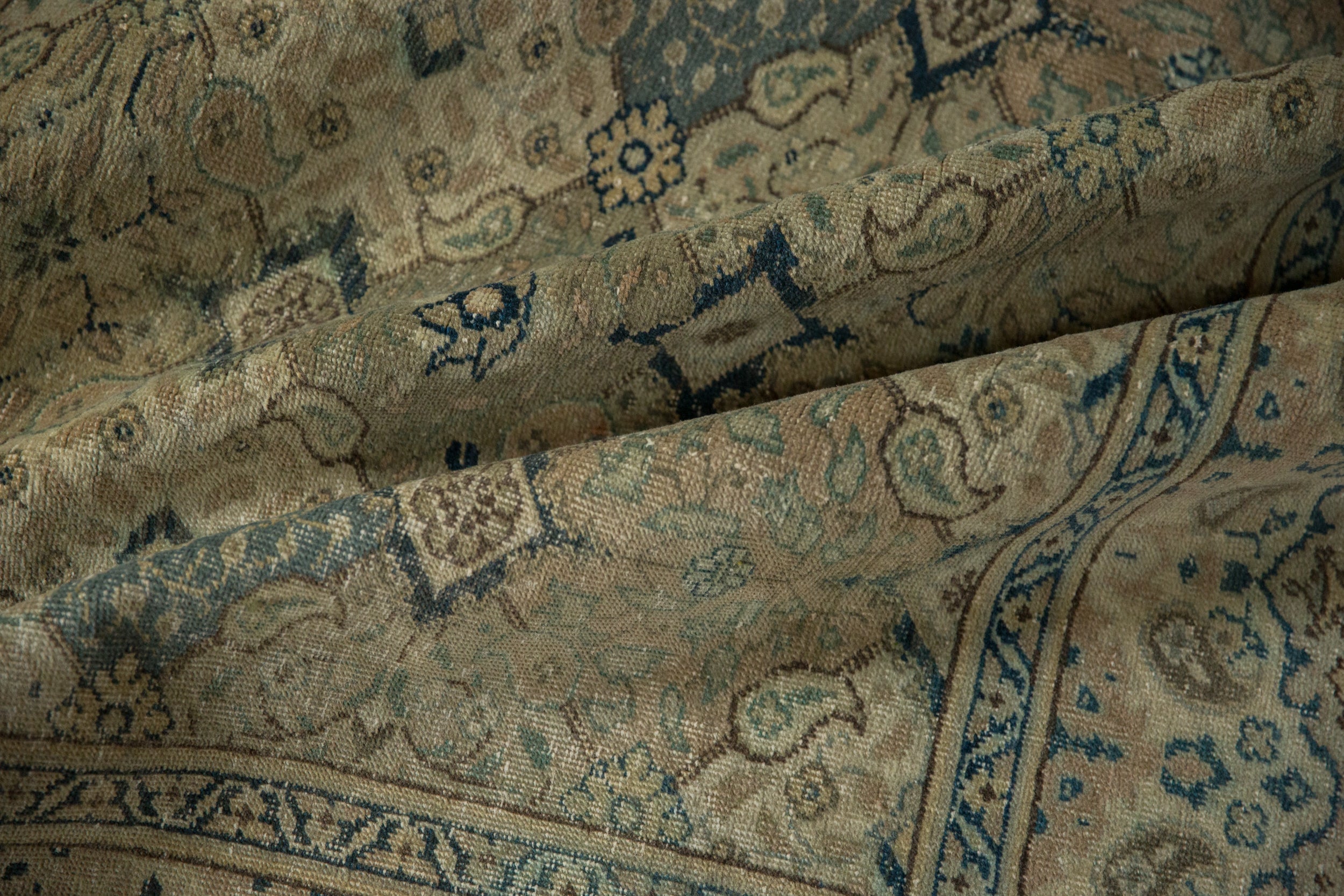 6.5x9.5 Vintage Distressed Kayseri Carpet