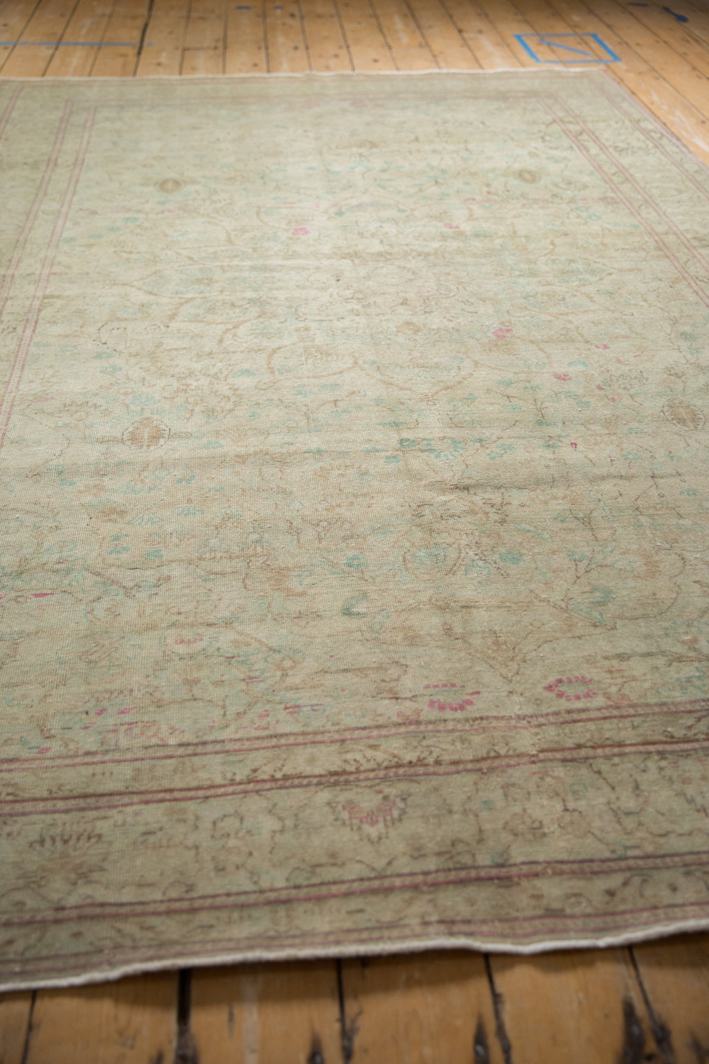 6.5x9.5 Vintage Distressed Kayseri Carpet