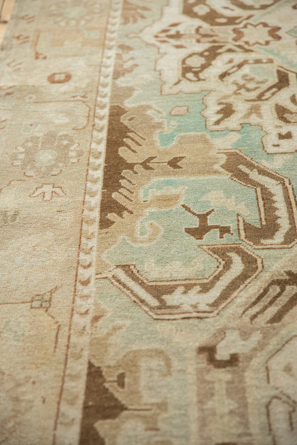 5.5x10 Vintage Distressed Sparta Carpet