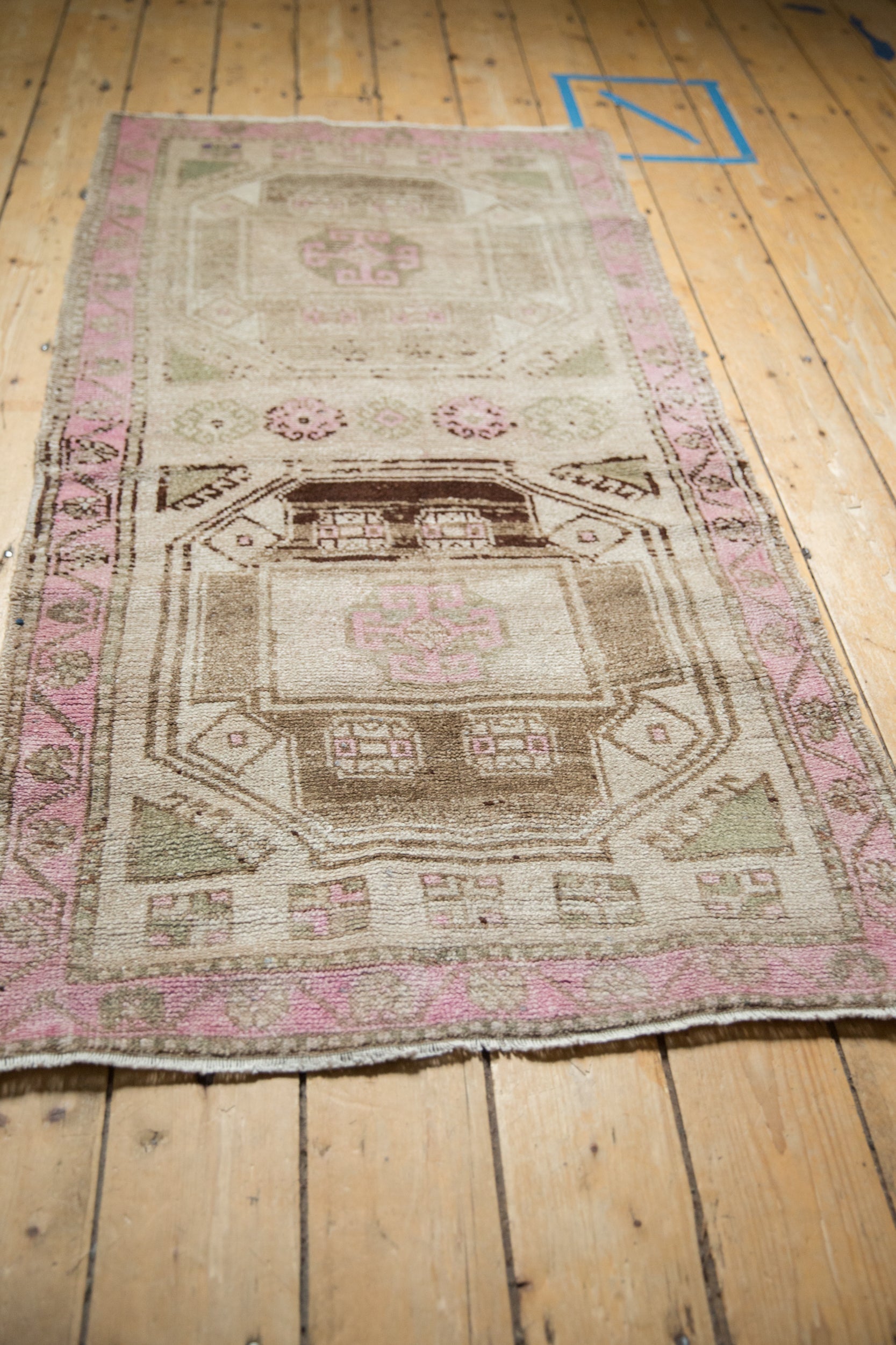 2.5x5.5 Vintage Distressed Kurd Rug Runner