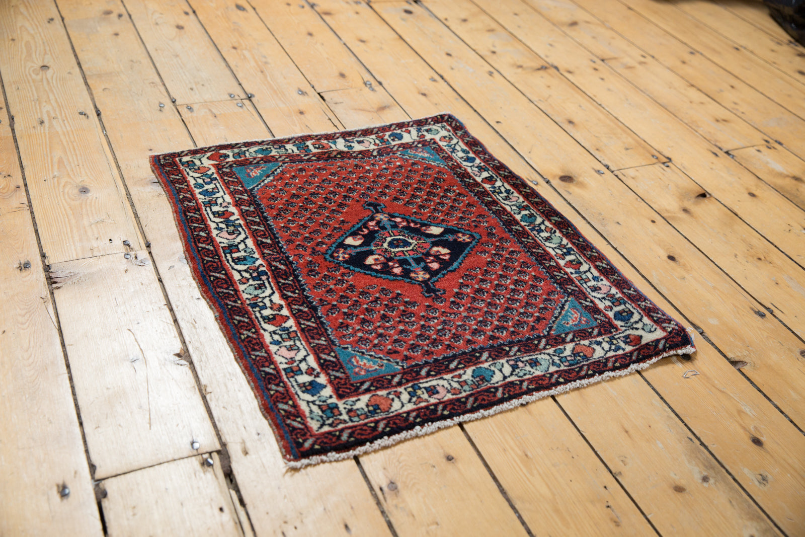 2x2 Vintage Engelas Rug Mat