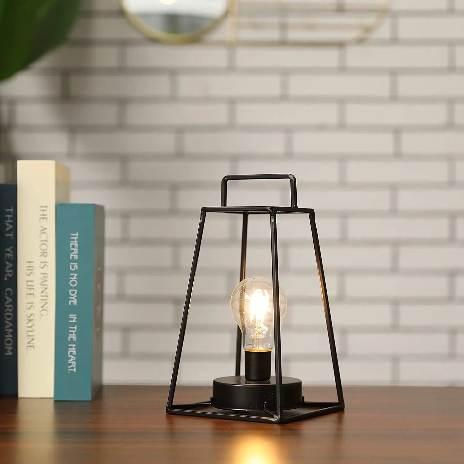 11.5-inch retro geometric table lamp by JHY DESIGN, black metal frame