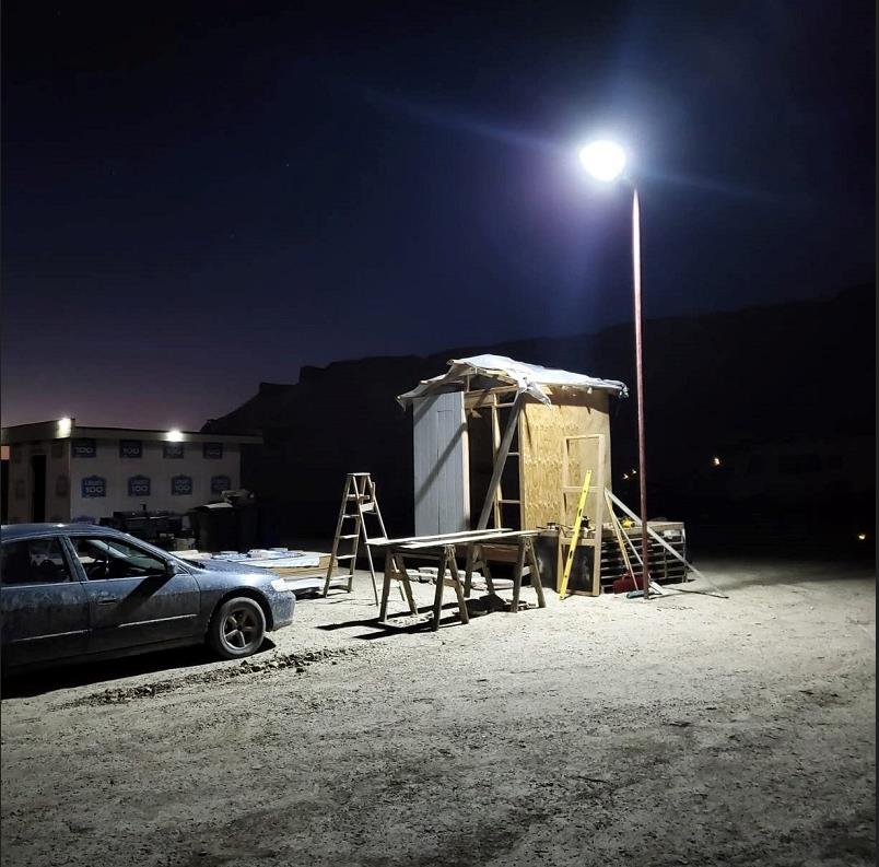 4 Pack Solar Parking lot lights (bracket included)-20,000 lumens