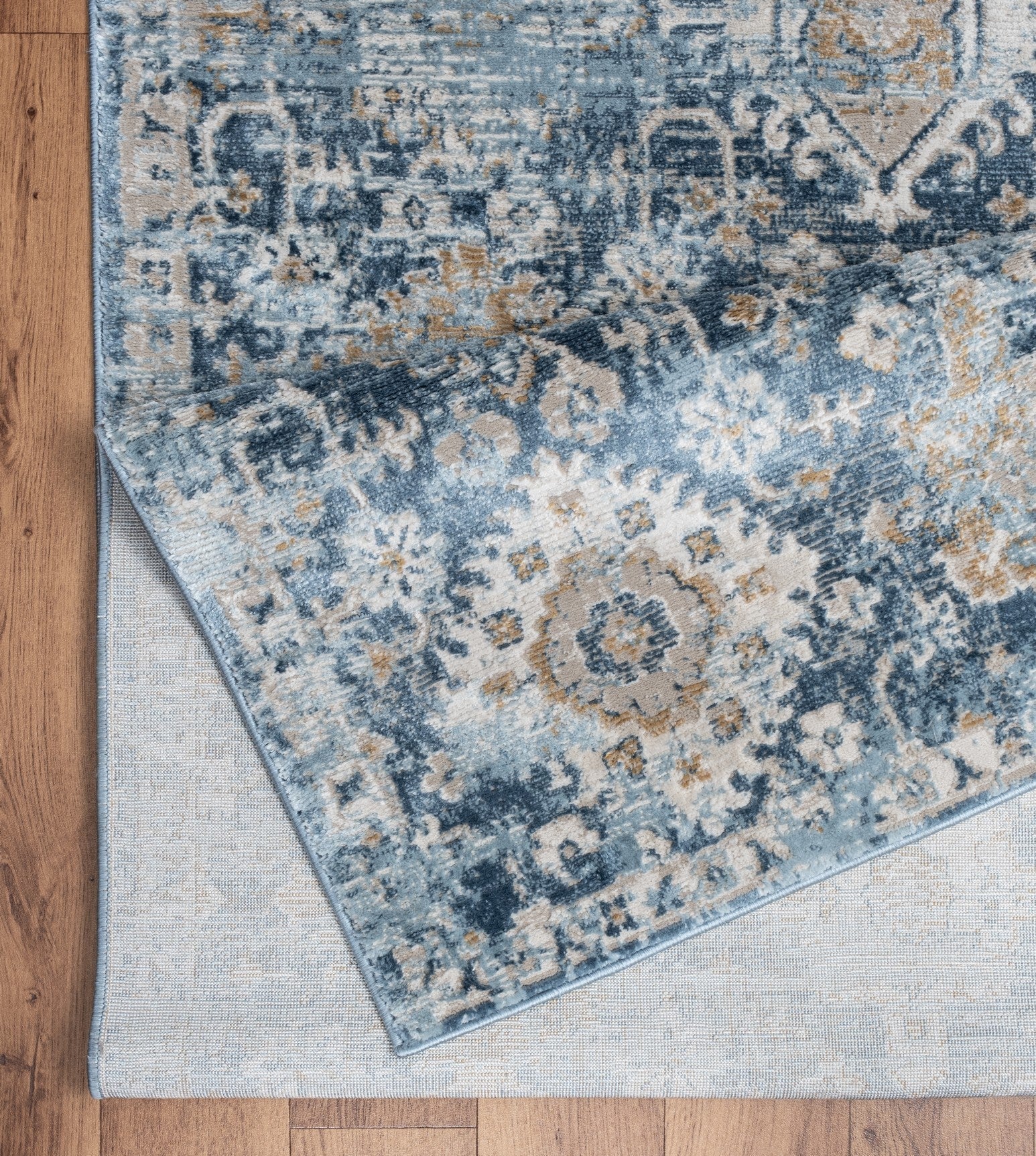 Noble GC_GEN7005 Blue 7 ft. 10 in. x 10 ft. 3 in. Area Rug