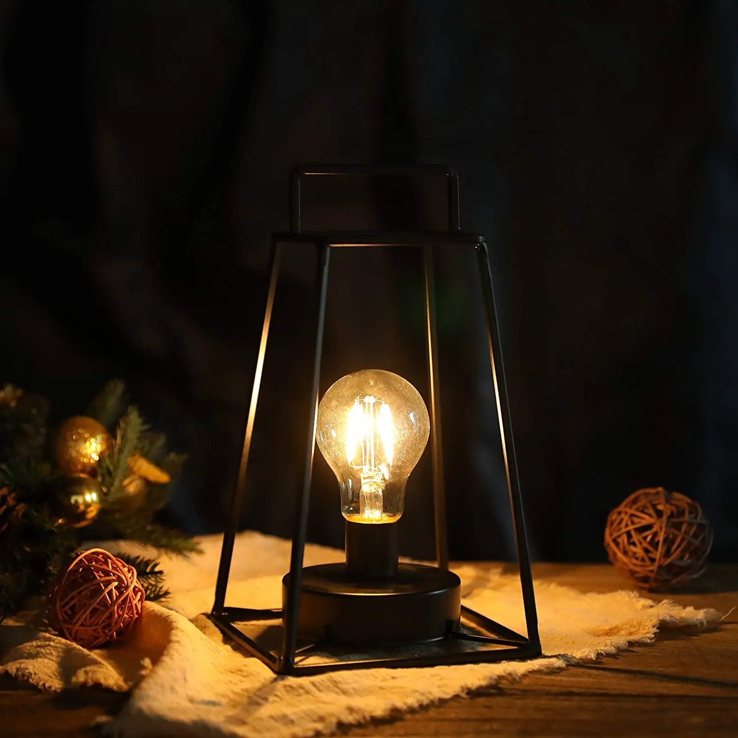 11.5-inch retro geometric table lamp by JHY DESIGN, black metal frame with warm Edison bulb