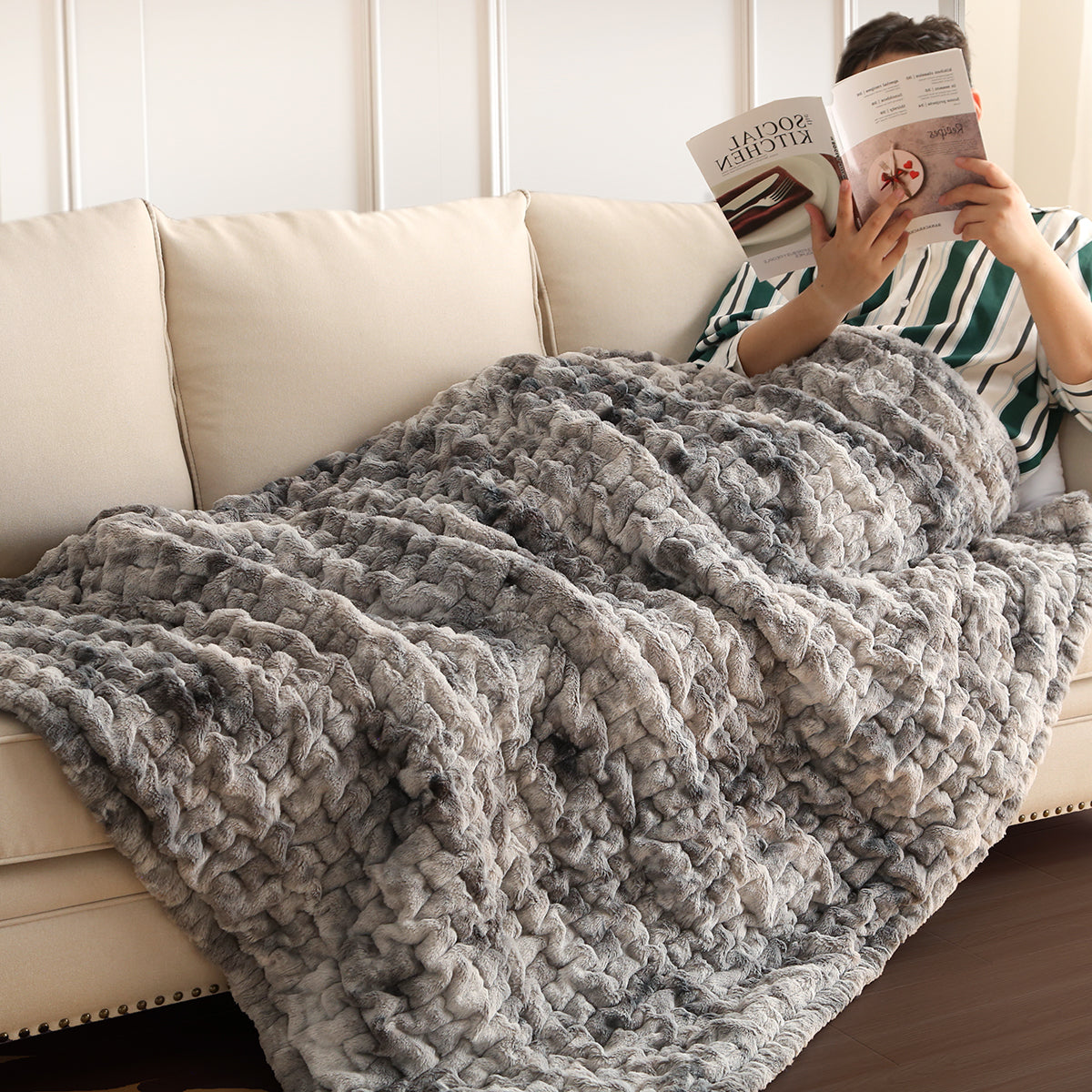 50x60' Faux Fur Throw