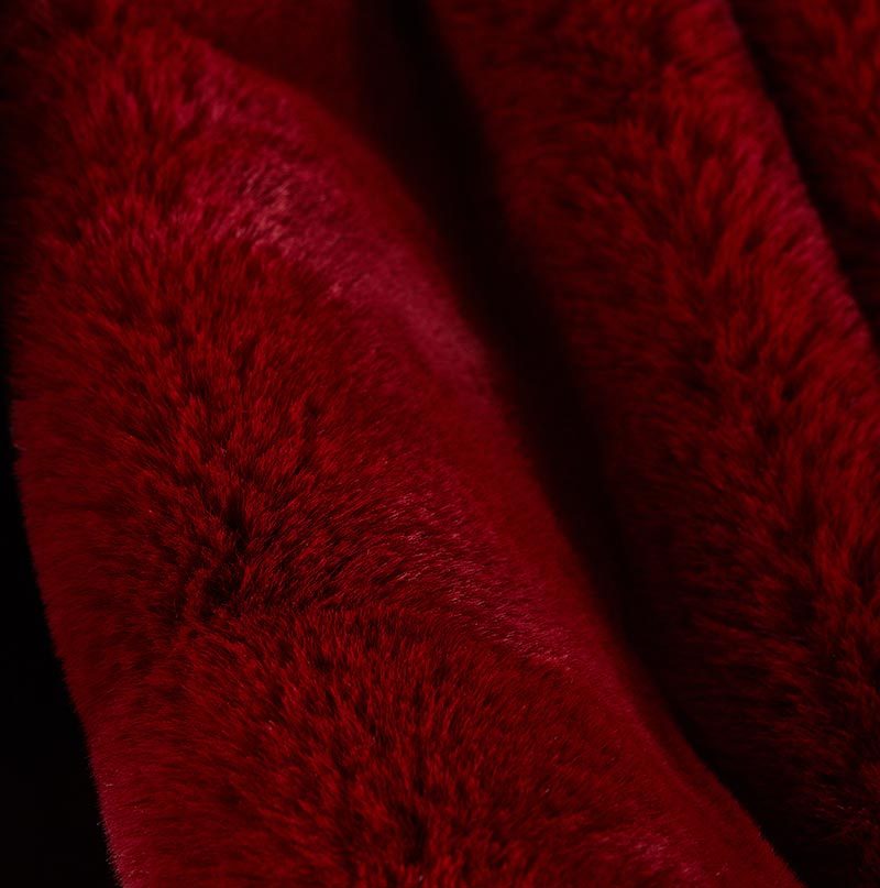 Cassilda Luxury Chinchilla Faux Fur Throw Blanket (50' x 60')