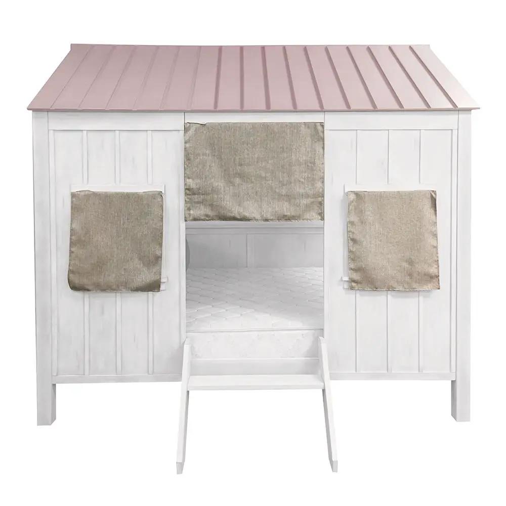 Spring Cottage - Bed