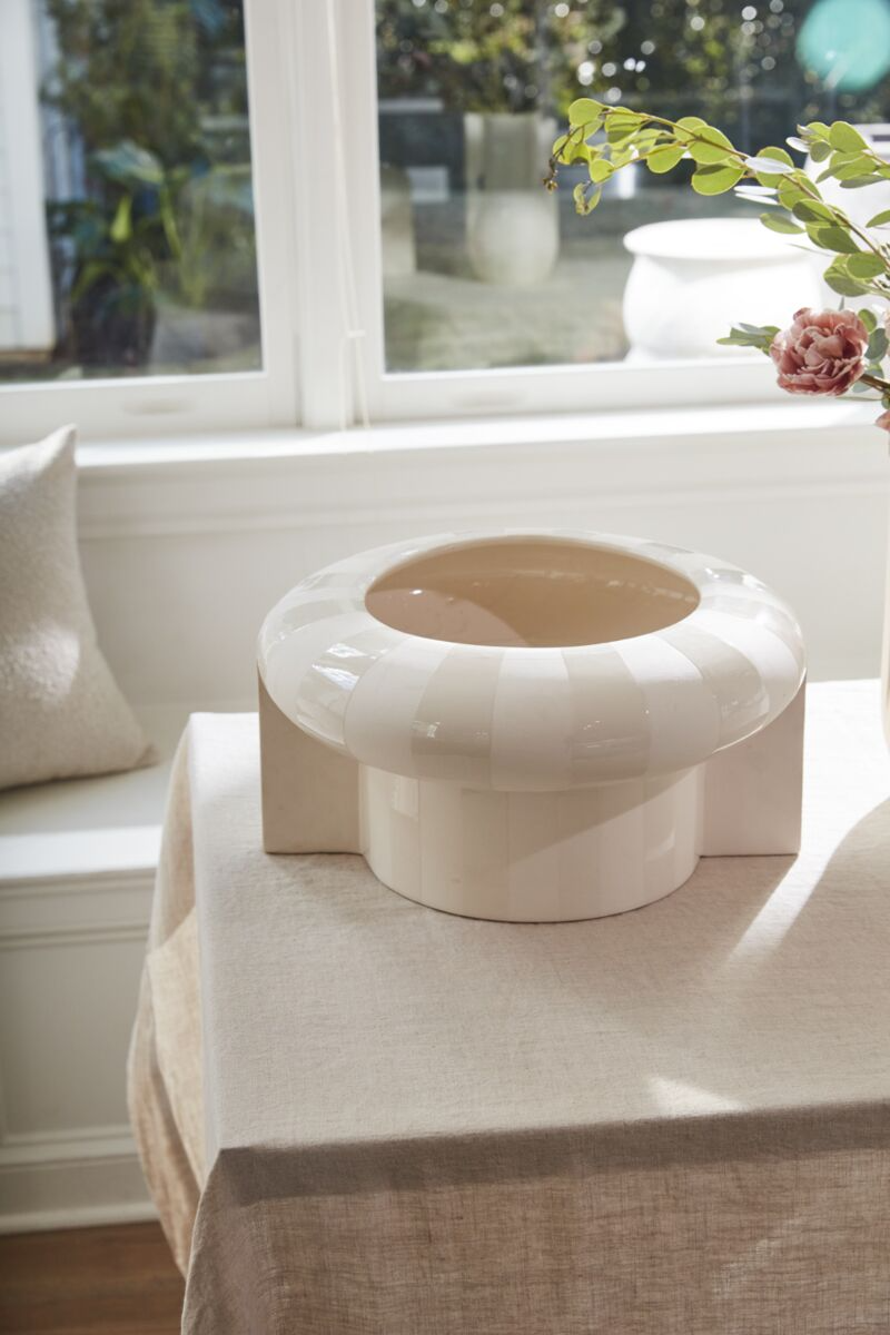 Arlo Centerpiece Bowl