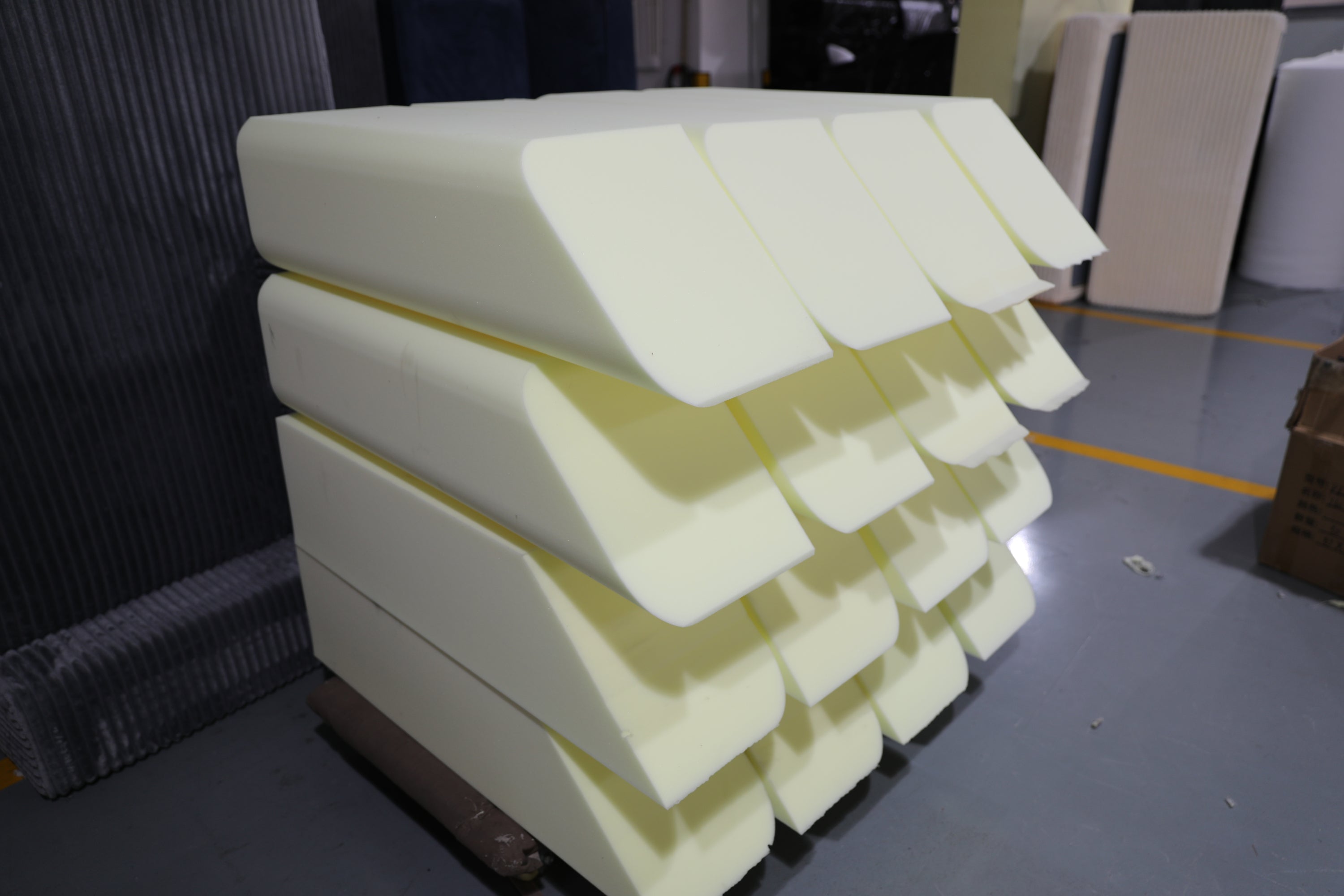 Corner combination sofa, sectional sofa ,couch sofa,sofa bed, made of high-density sponge and soft plush fabric, with multiple combinations available(beige)
