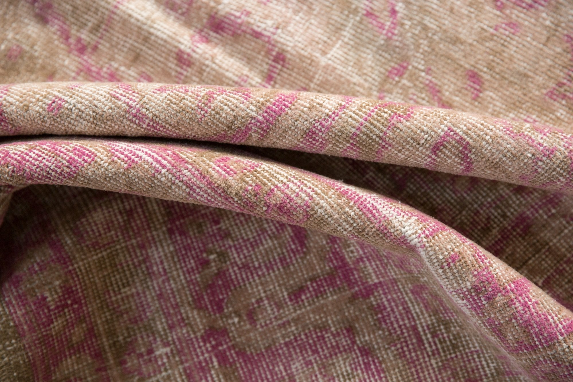 9.5x12.5 Vintage Distressed Sivas Carpet