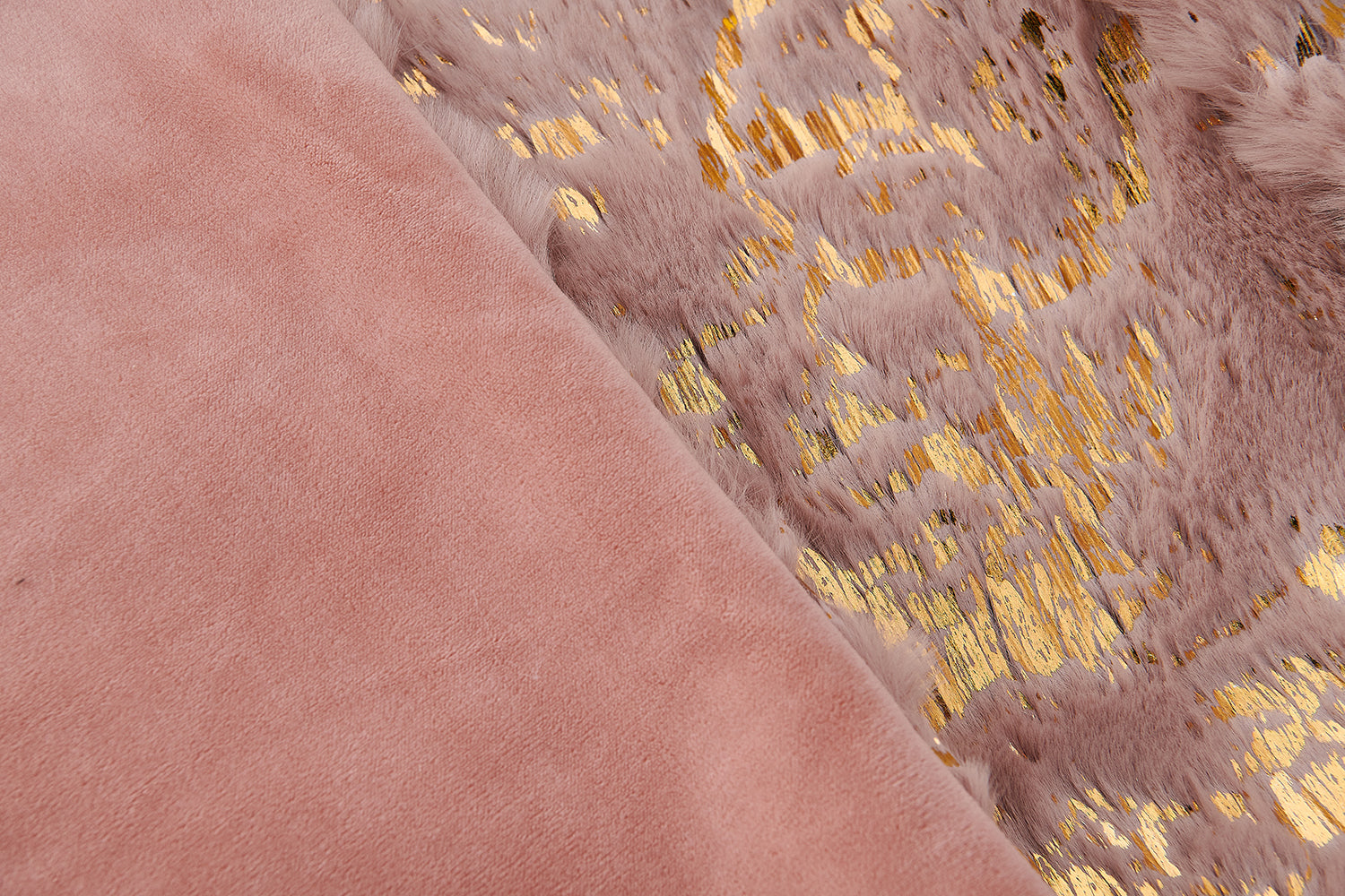 Luxury Chinchilla Faux Fur Gilded Dust Pink Pillow (22 In. x 22 In.)