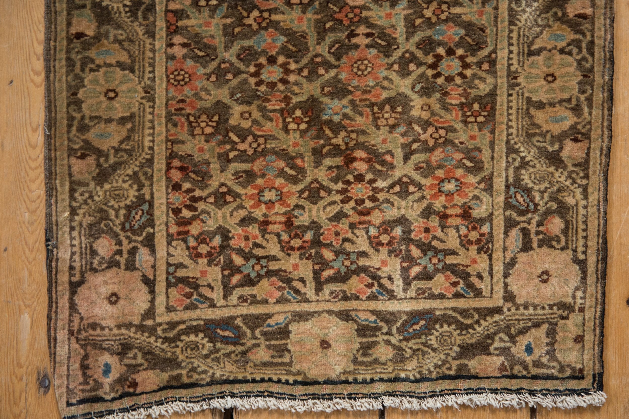 1.5x2 Vintage Fine Distressed Farahan Sarouk Square Rug Mat