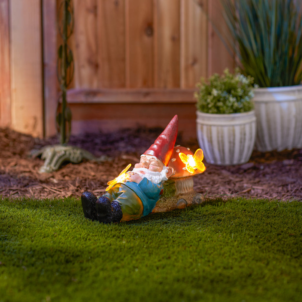 SOLAR-POWERED SLEEPY GNOME