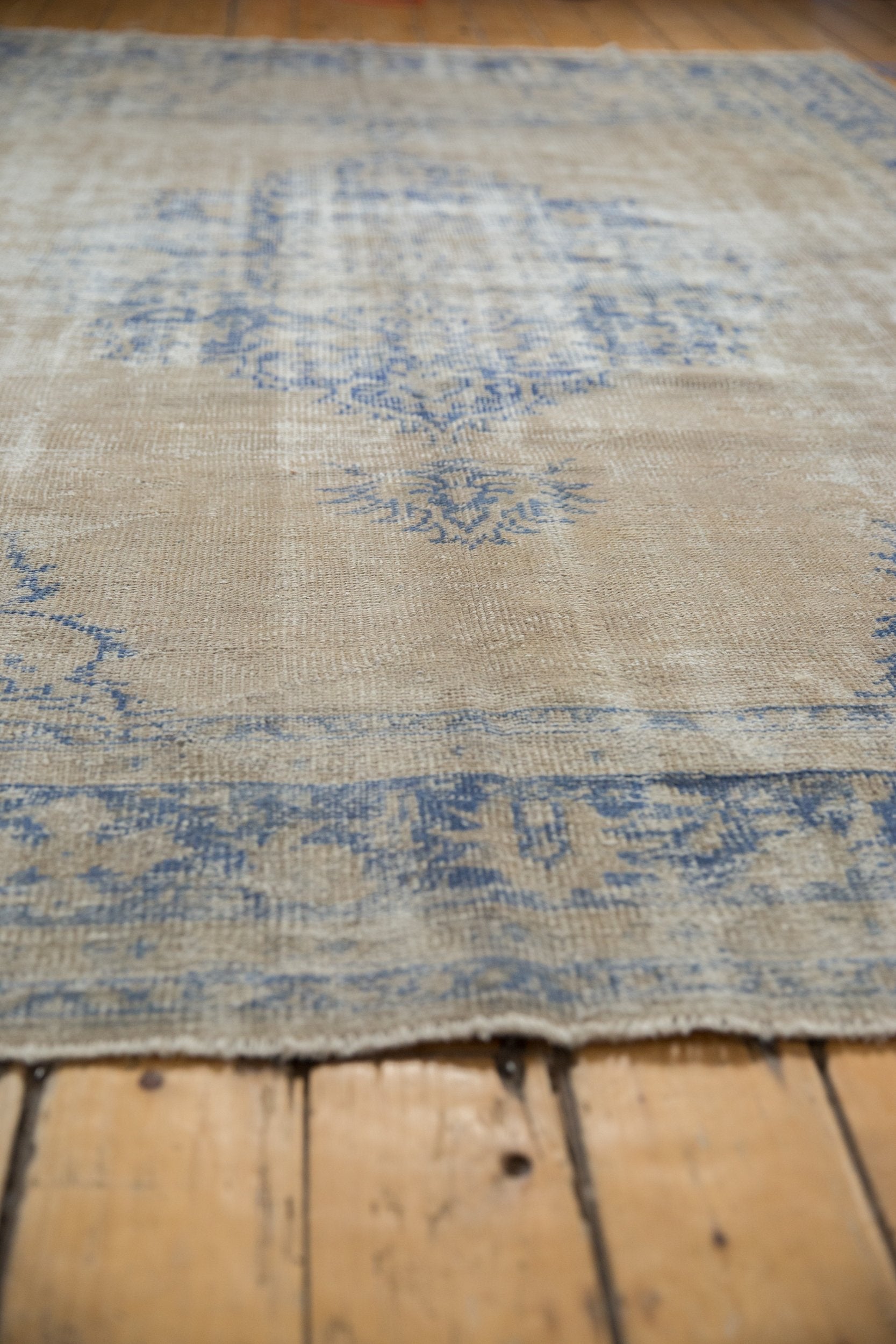 7.5x10 Vintage Distressed Oushak Carpet