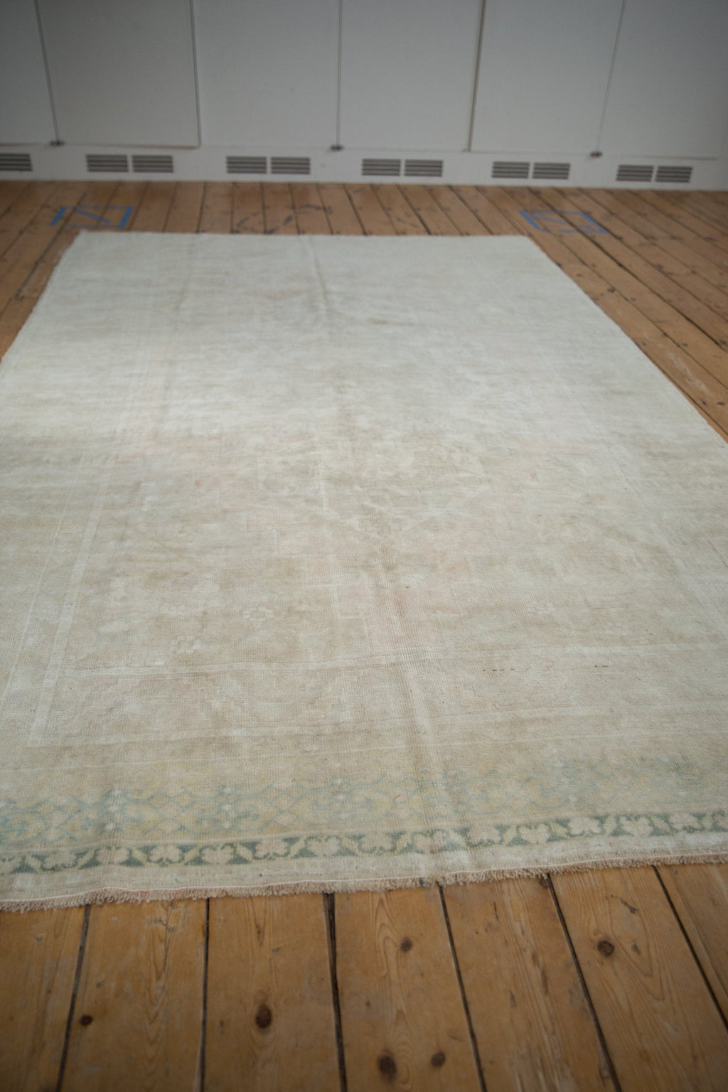 6x9.5 Vintage Distressed Oushak Carpet