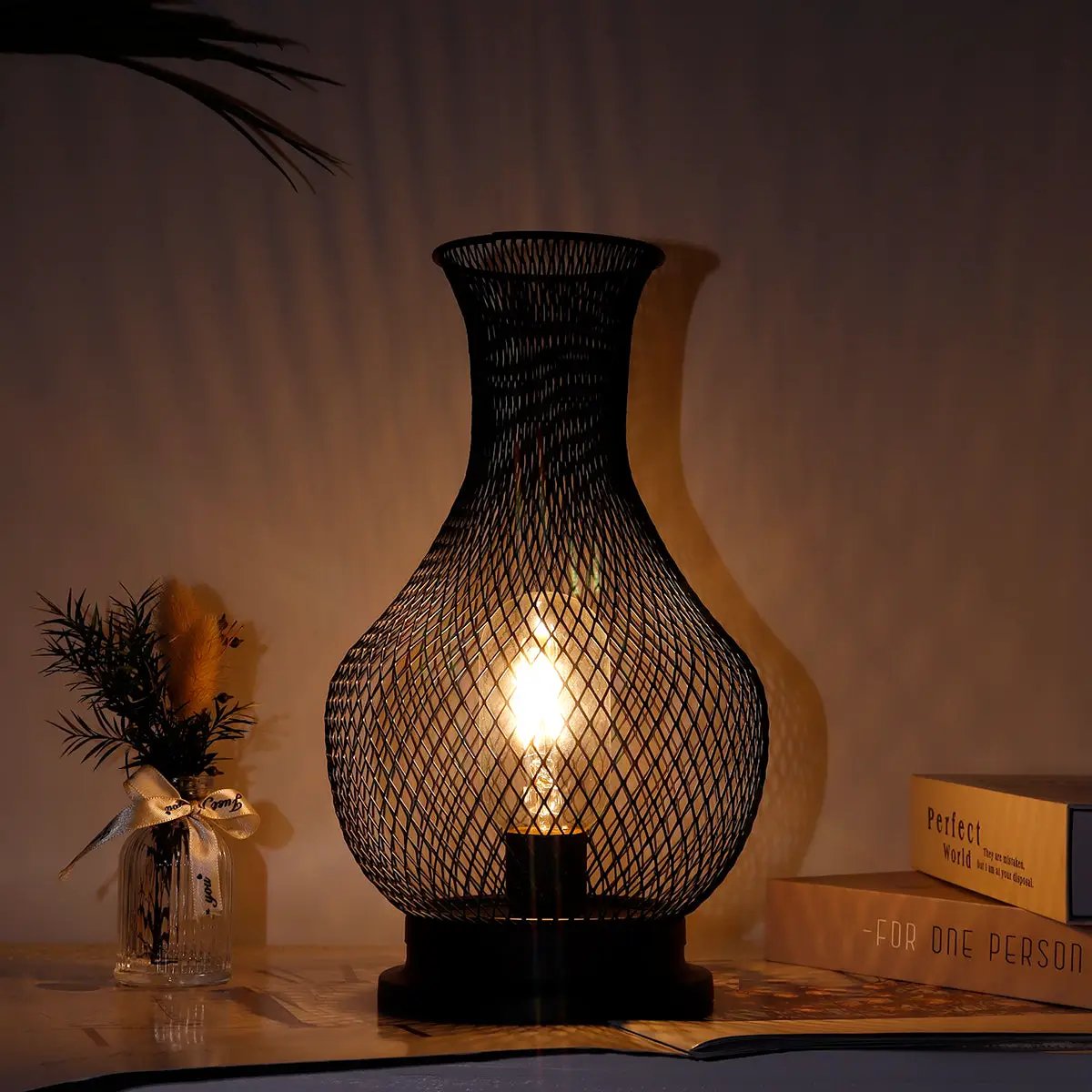11'' tall battery-operated lamp by JHY DESIGN with LED Edison bulb in black woven mesh body