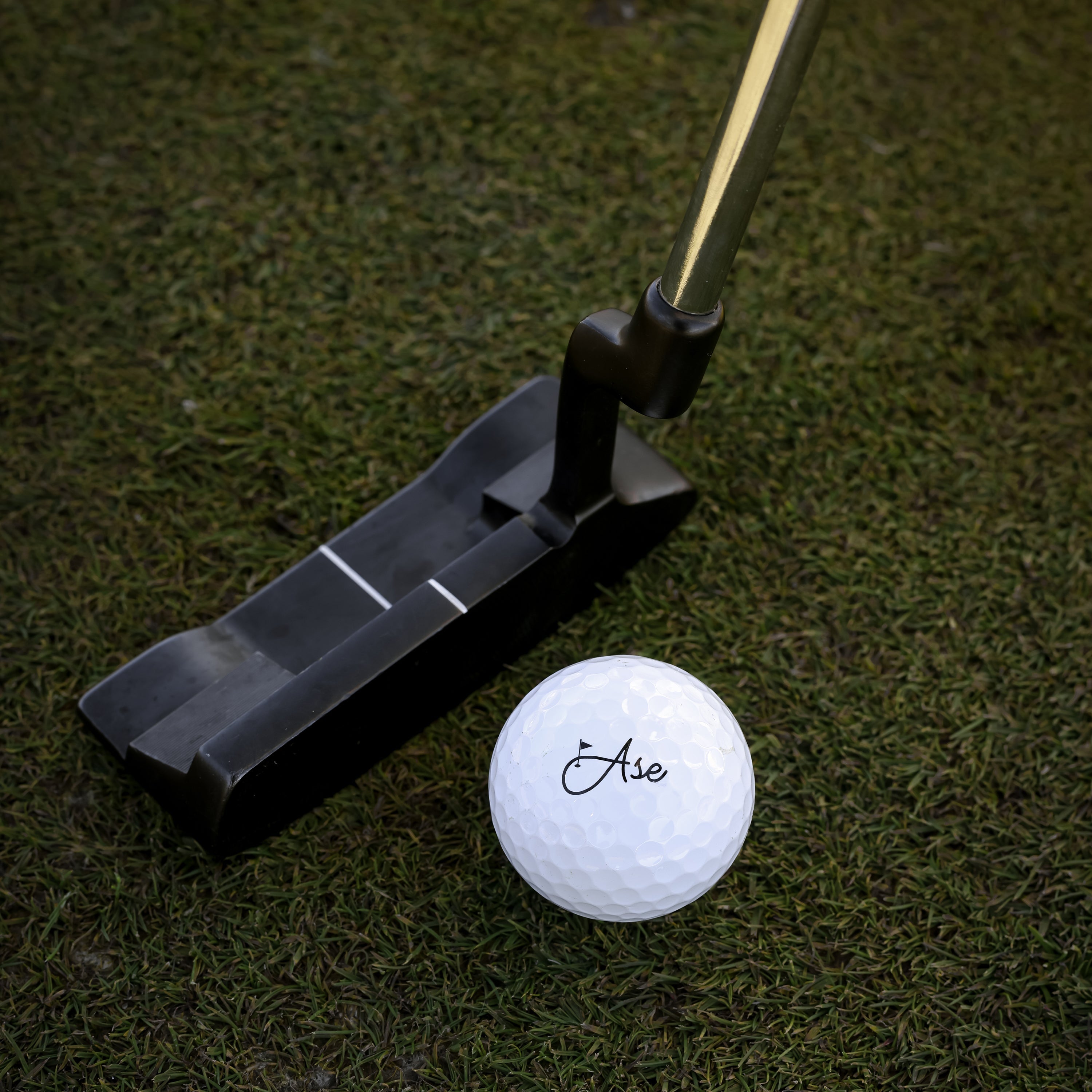 Ase Pure+ Golf Ball