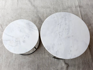 Coffee tables, round Carrara white marble nesting set of 2, polished finish, Villohome.
