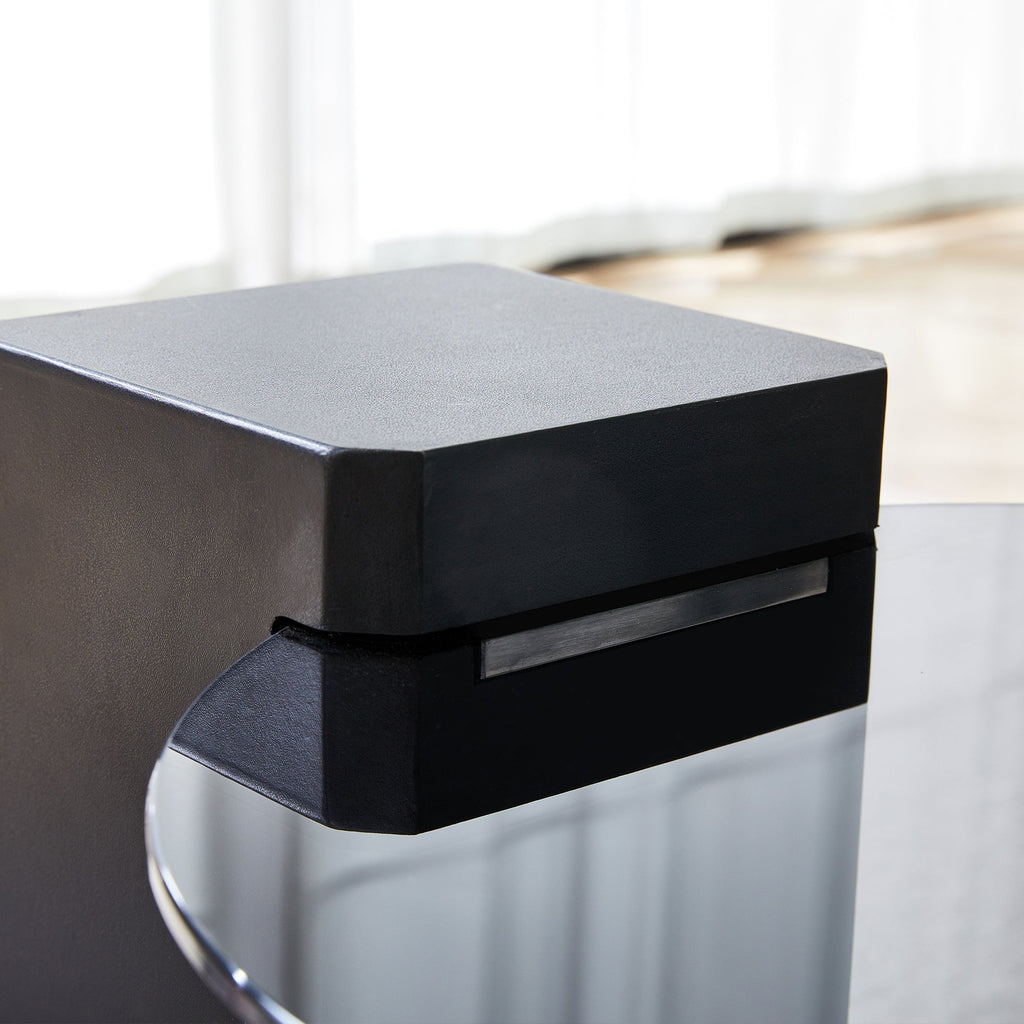 The detachable double-decker coffee table, the stylish design is more precious, and the detachable design can make the use of space more flexible and suitable for various scenes.
