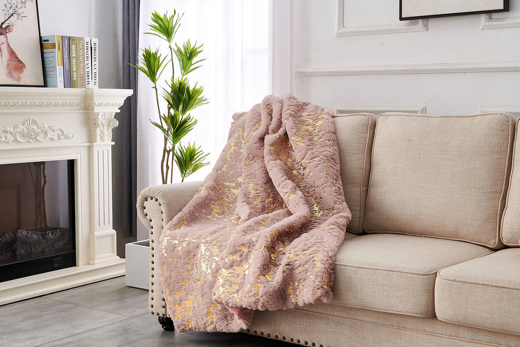 Luxury Chinchilla Faux Fur Gilded Dust Pink Throw Blanket (60' x 80')
