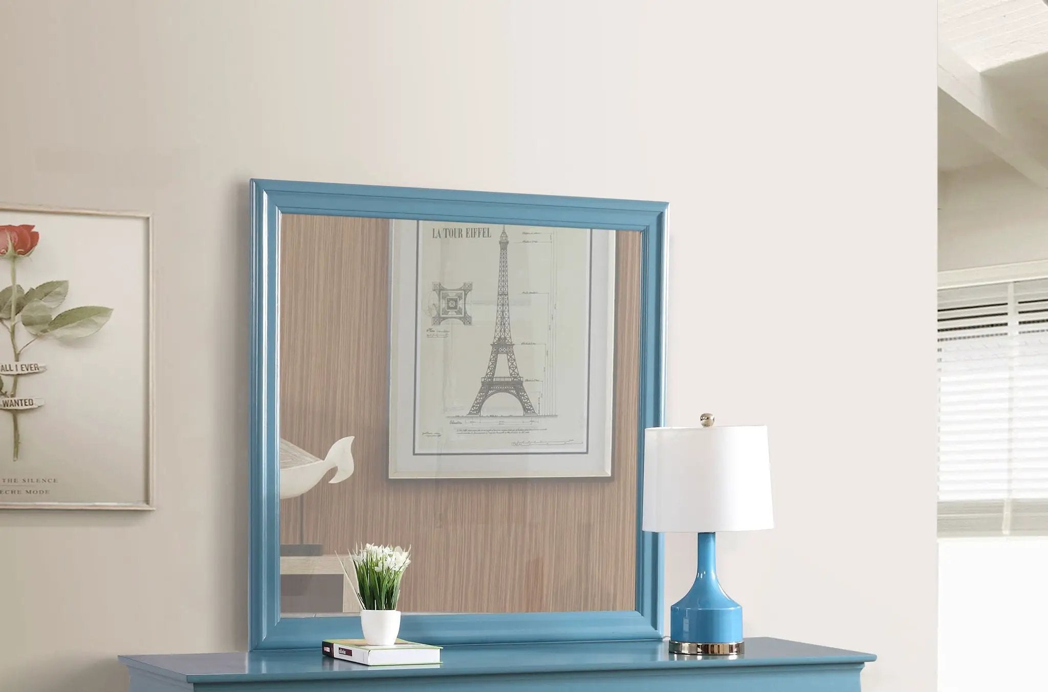 Traditional Wall Mirror For Any Space