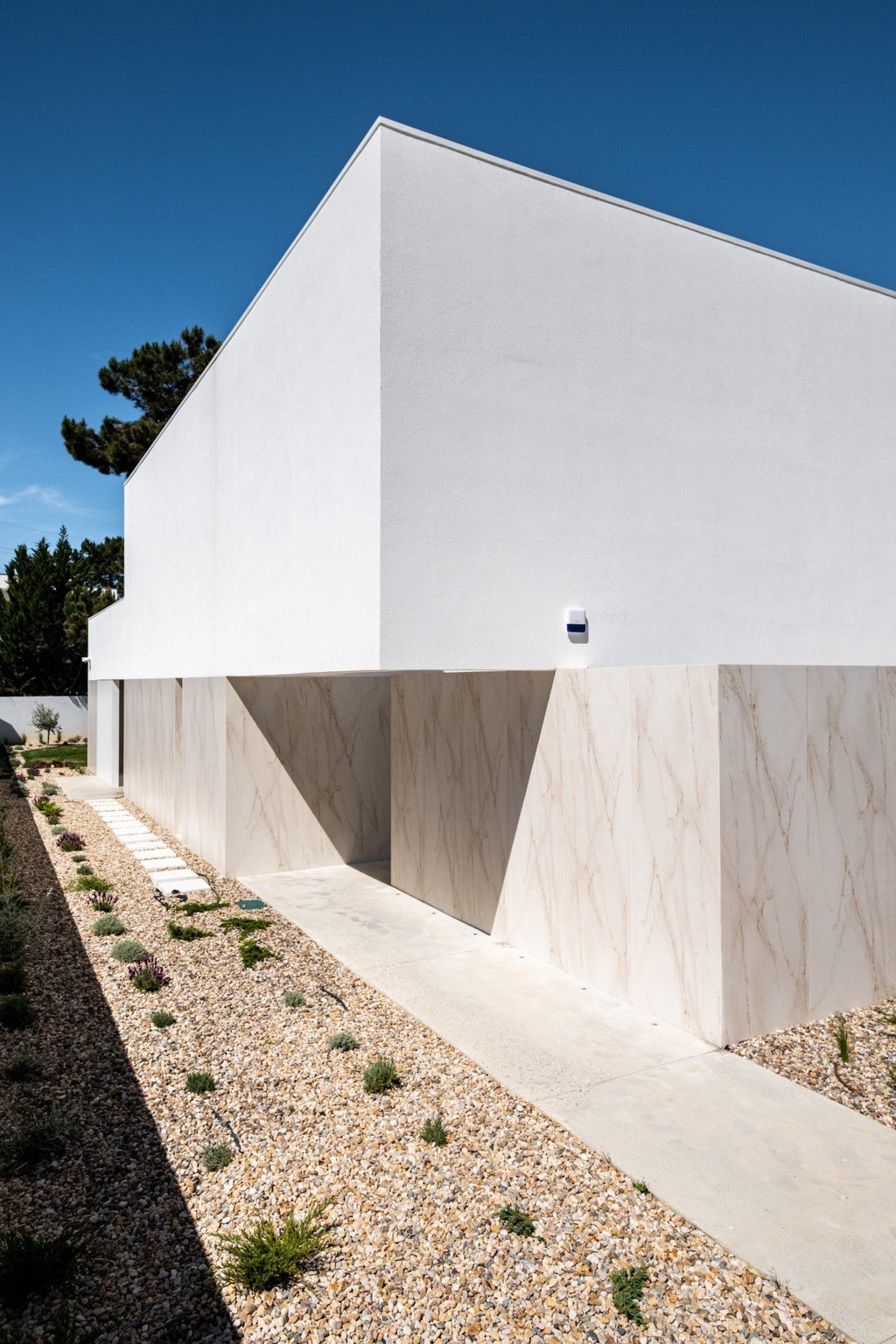 Aeris Dekton