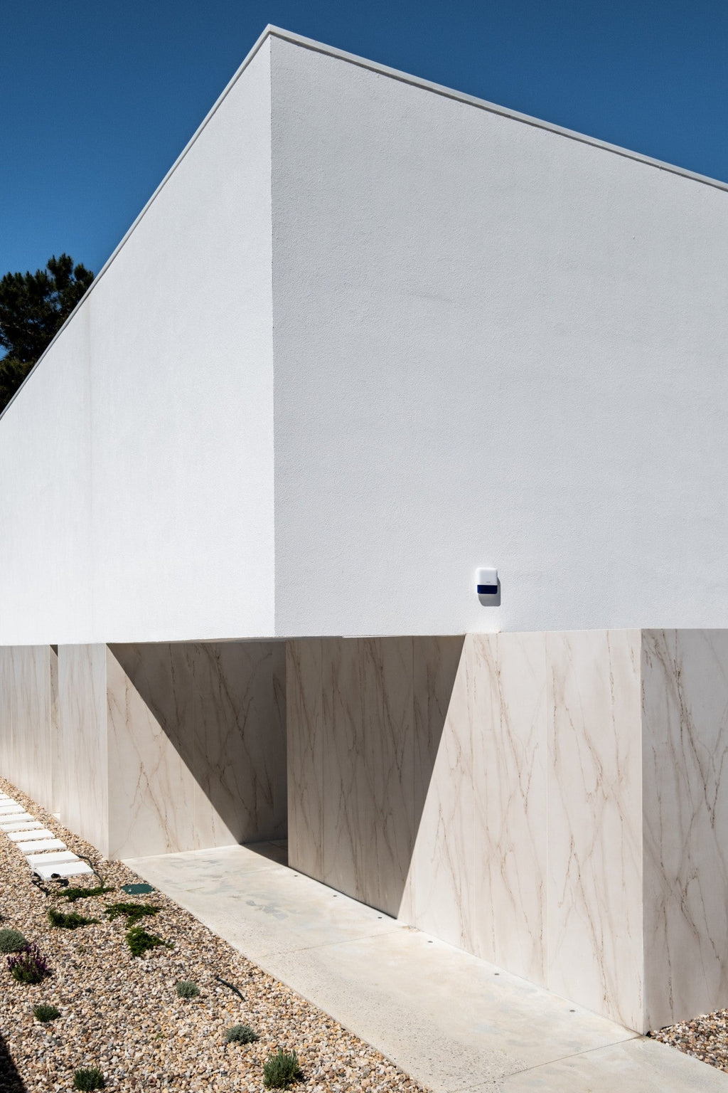 Aeris Dekton