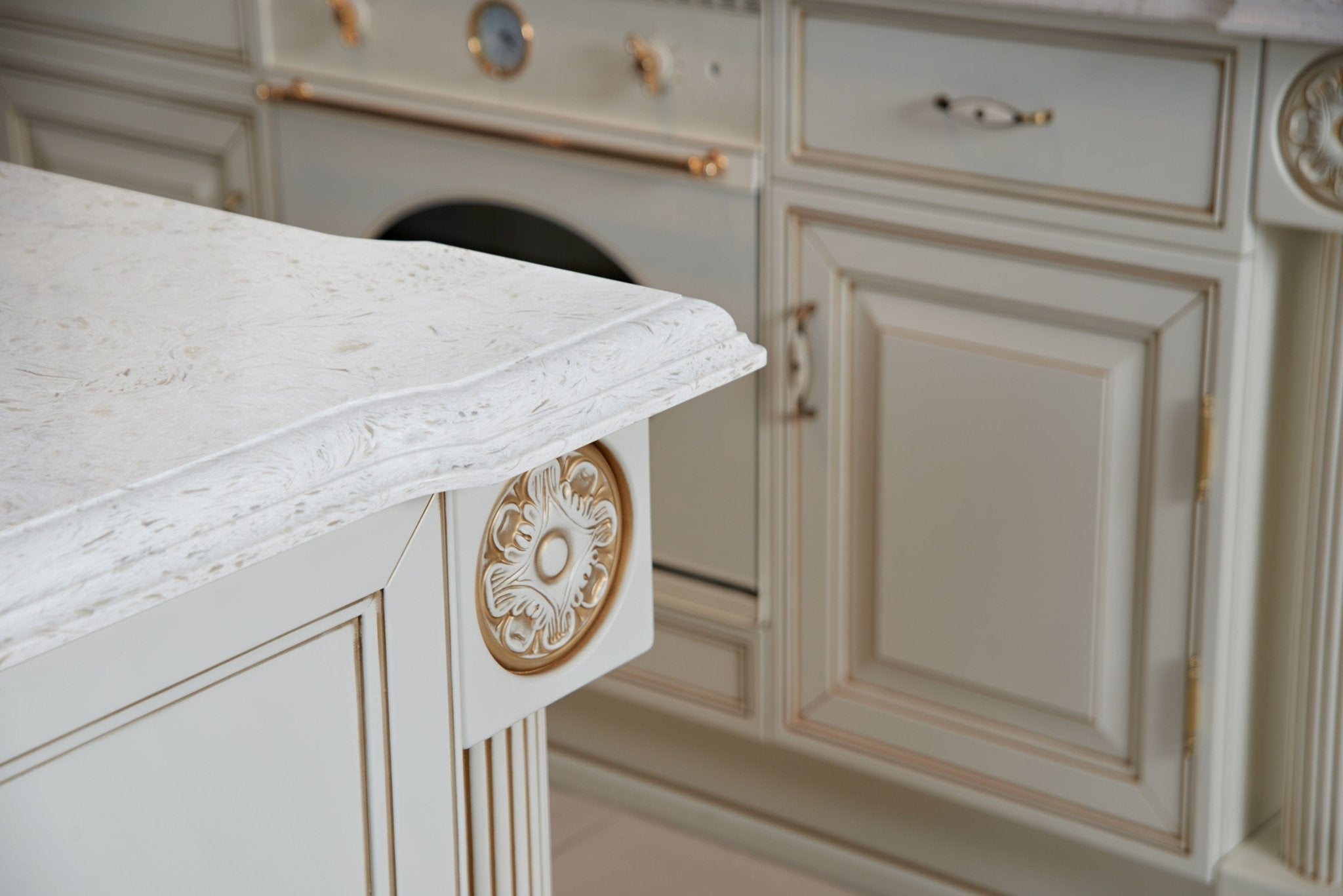 Akoya Vicostone
