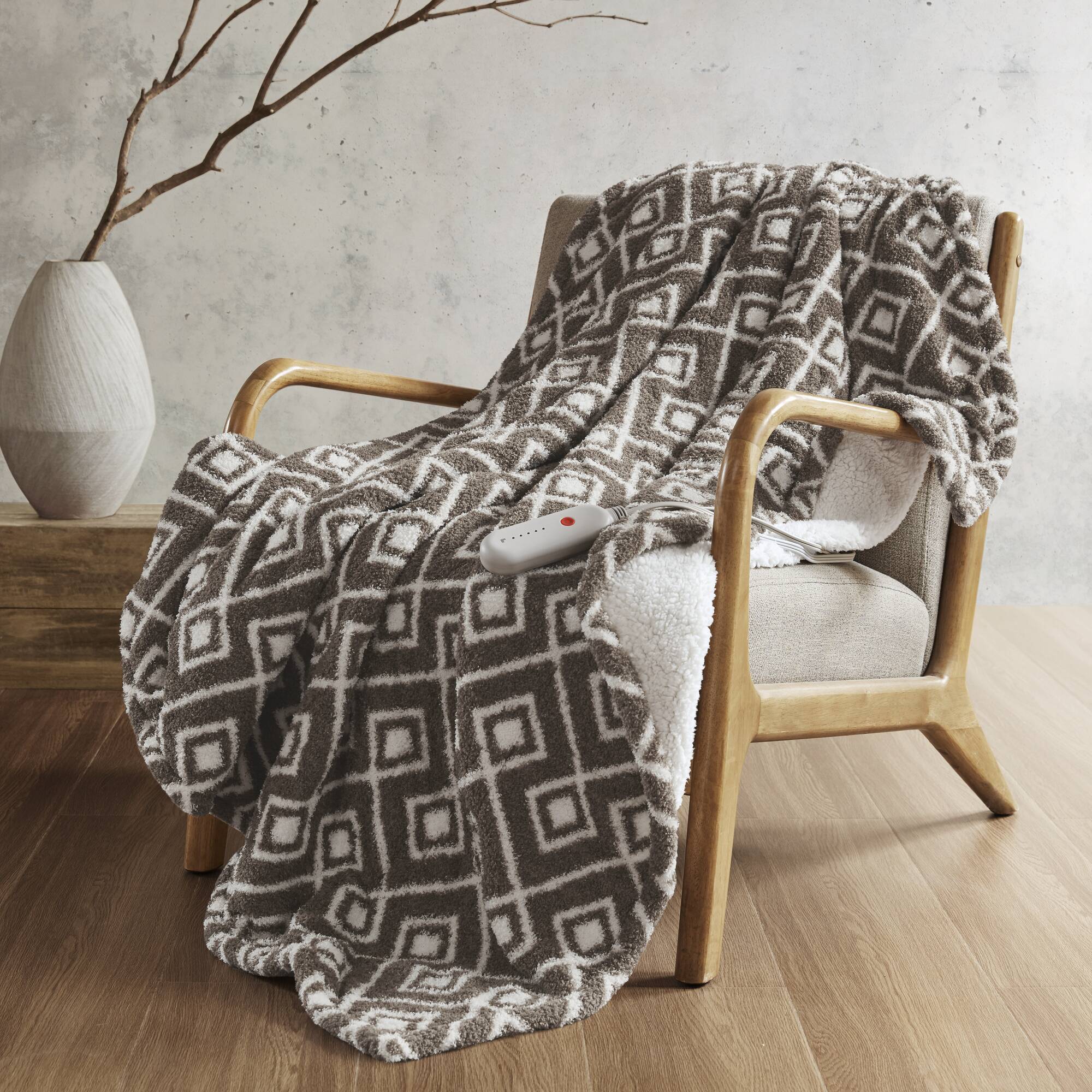 1 PCS 50x60' Dream Soft Heated Throw Brown Geo