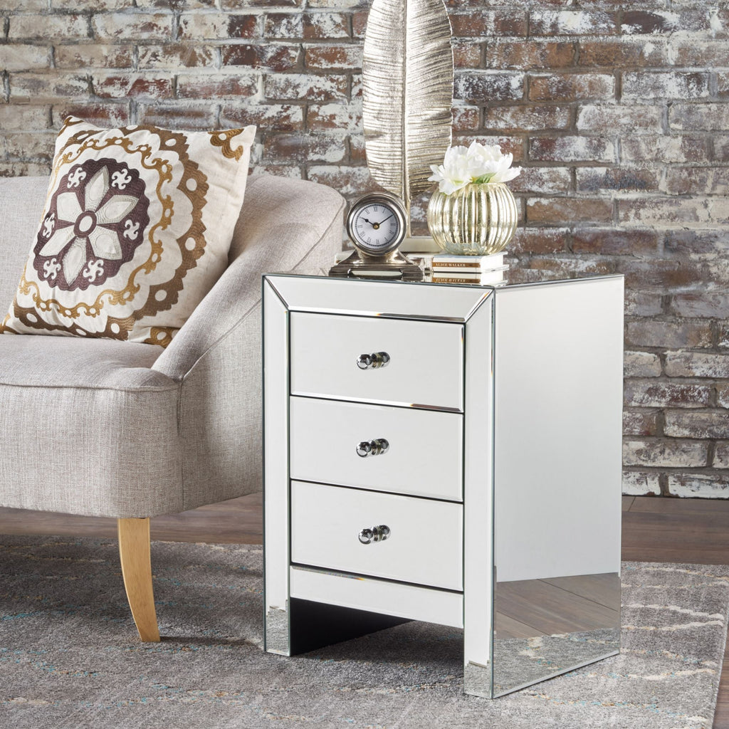 17.70'' Mirrored Nightstand, Silver Glass Nightstand With 3 Drawers, Small Bed Side Tables, Mirrored End Table, Bedside Accent Table Dresser Furniture For Bedroom, Living Room, Office