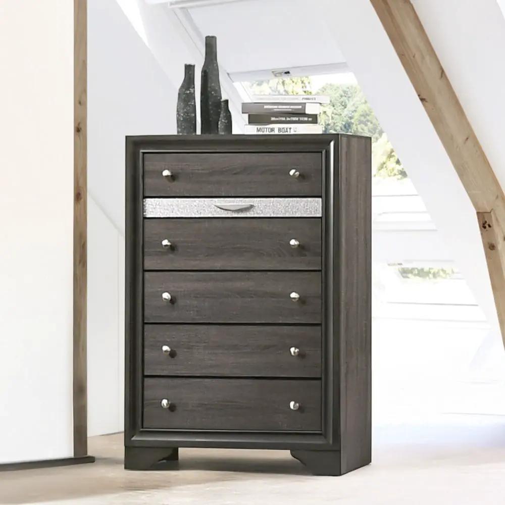 Naima - Chest
