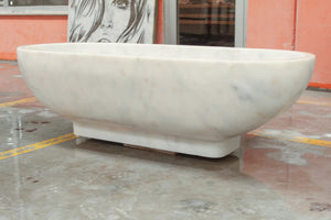 Bianco Carrara white marble bathtub, oval freestanding hand-carved tub.