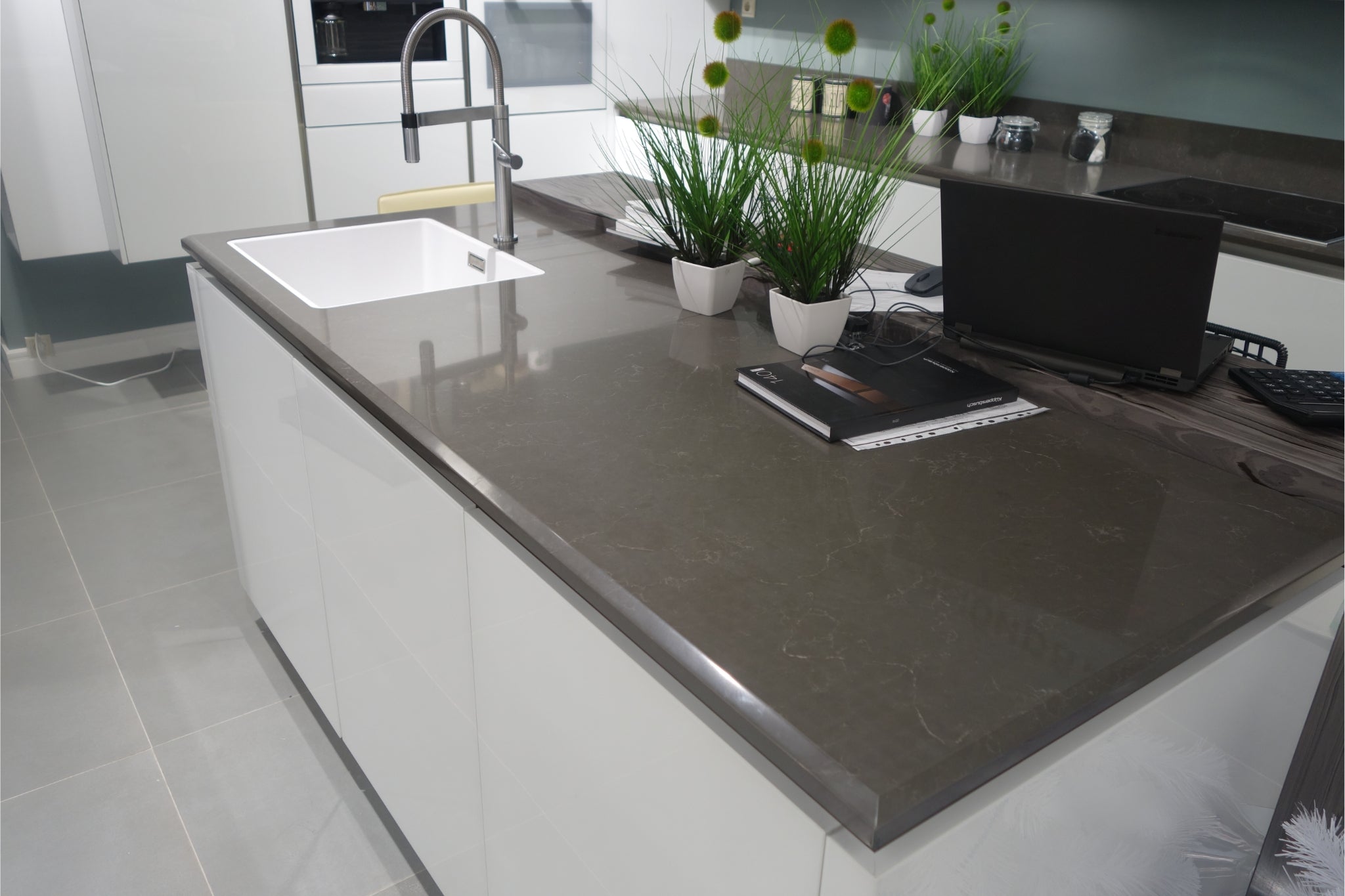 Cinza Vicostone